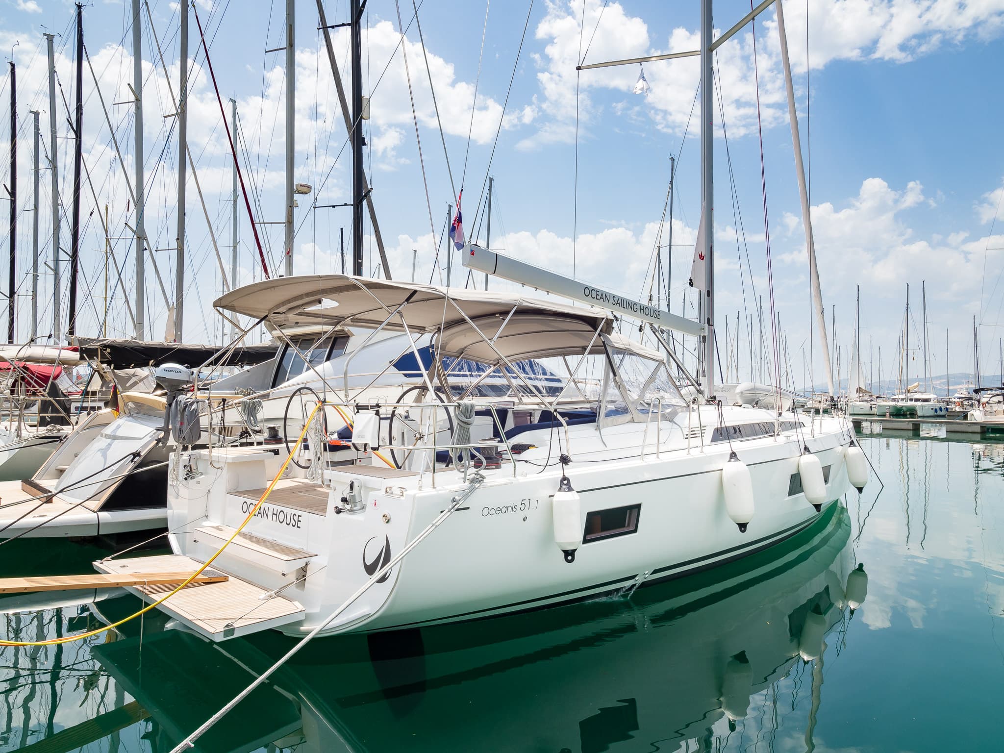 Oceanis 51.1 - photo 6