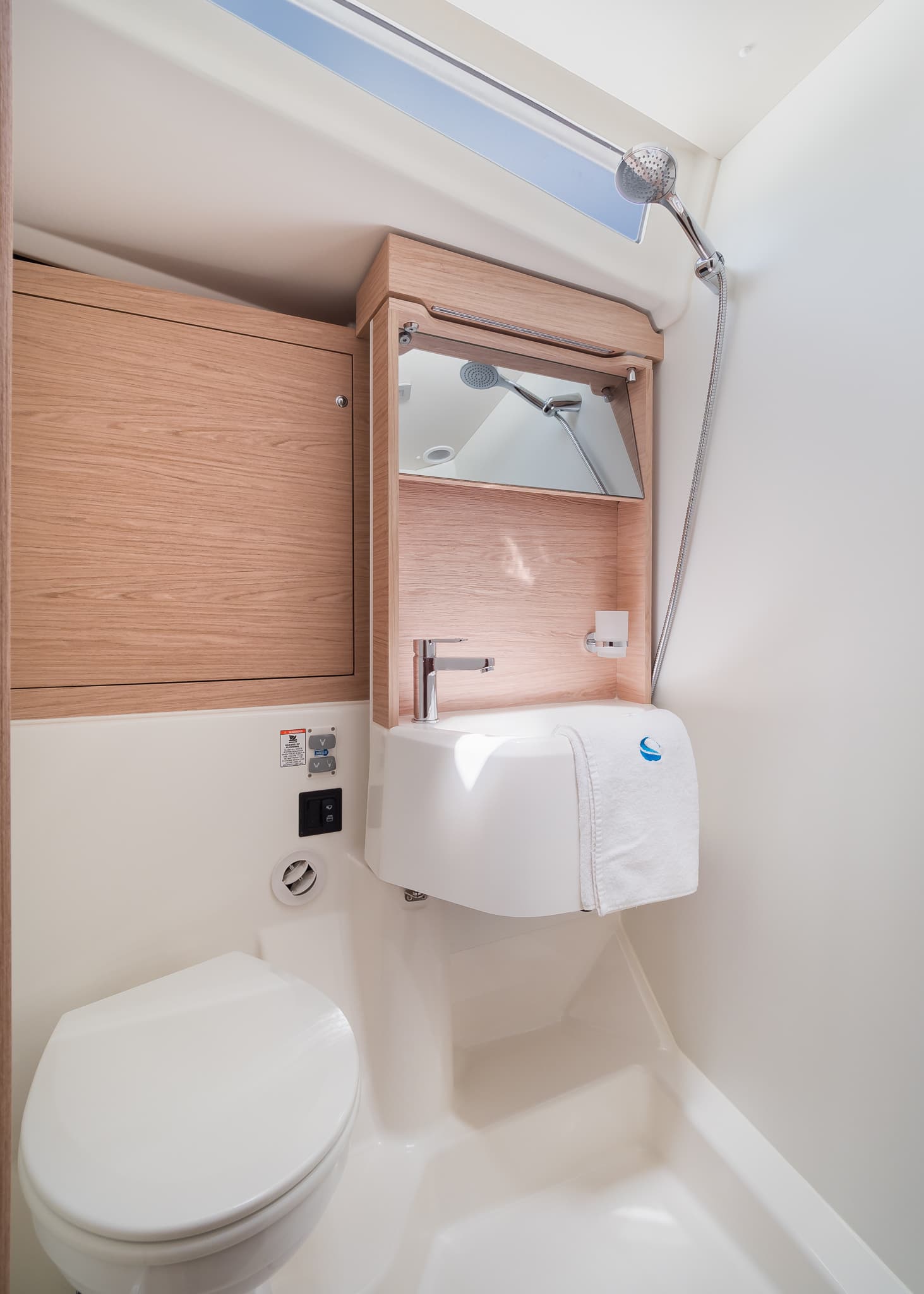 Oceanis 51.1 - photo 7