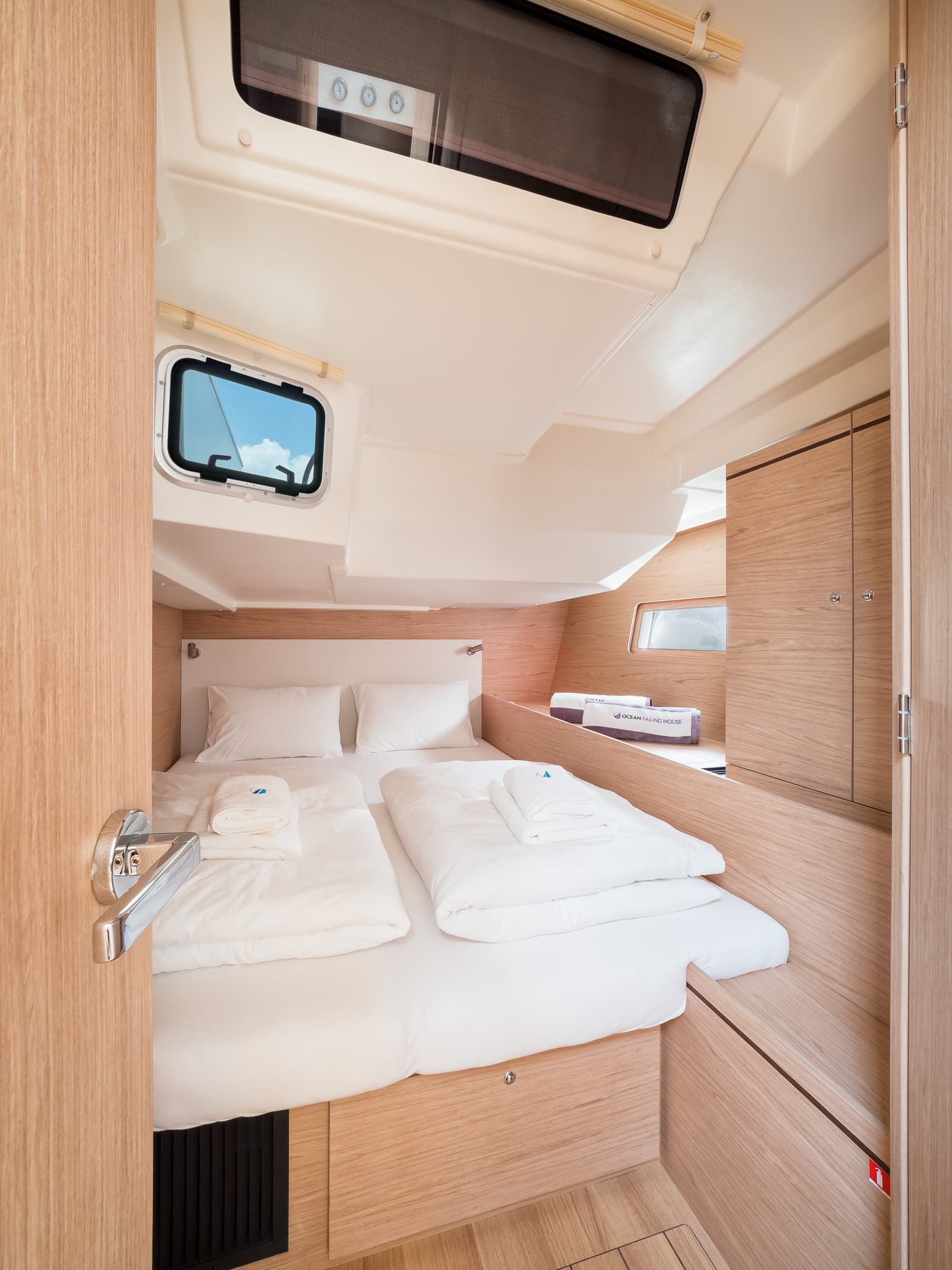 Oceanis 51.1 - photo 11