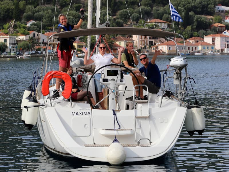 Sun Odyssey 33i - photo