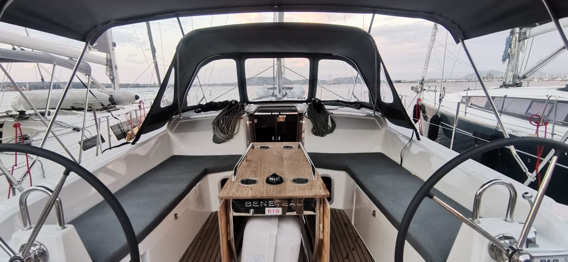 Oceanis 40.1 - photo 11