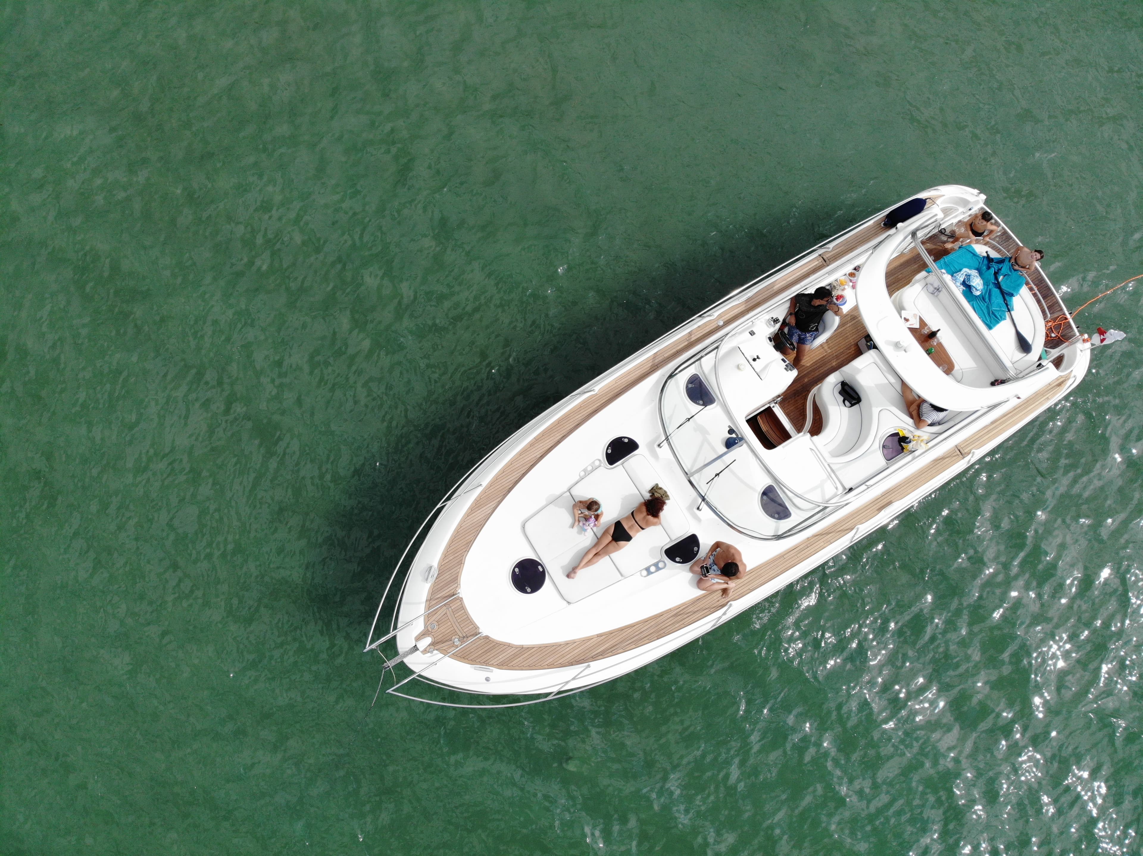 Bavaria Sport 37 - photo 9