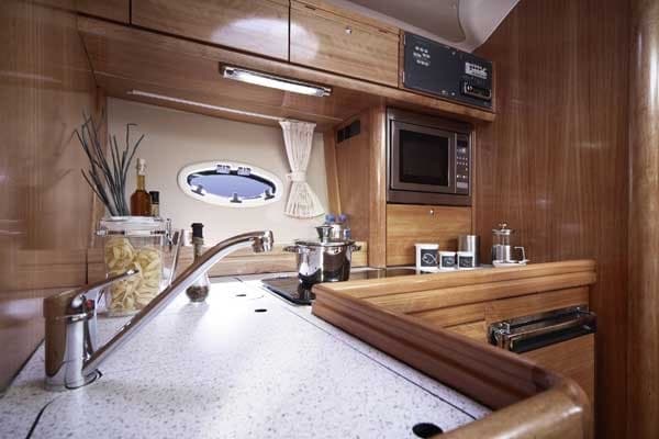 Bavaria Sport 37 - photo 16