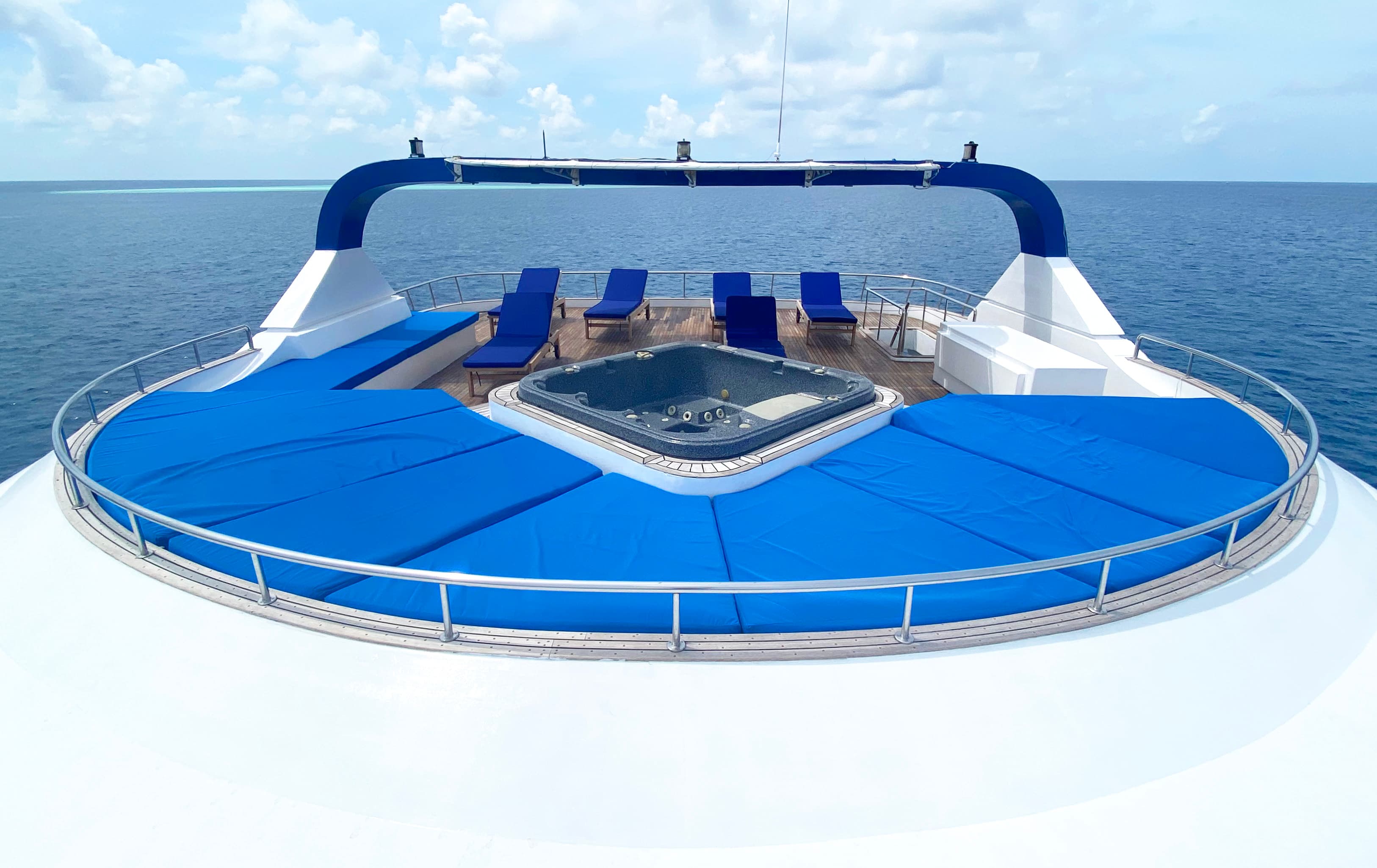 Motoryacht - photo 6