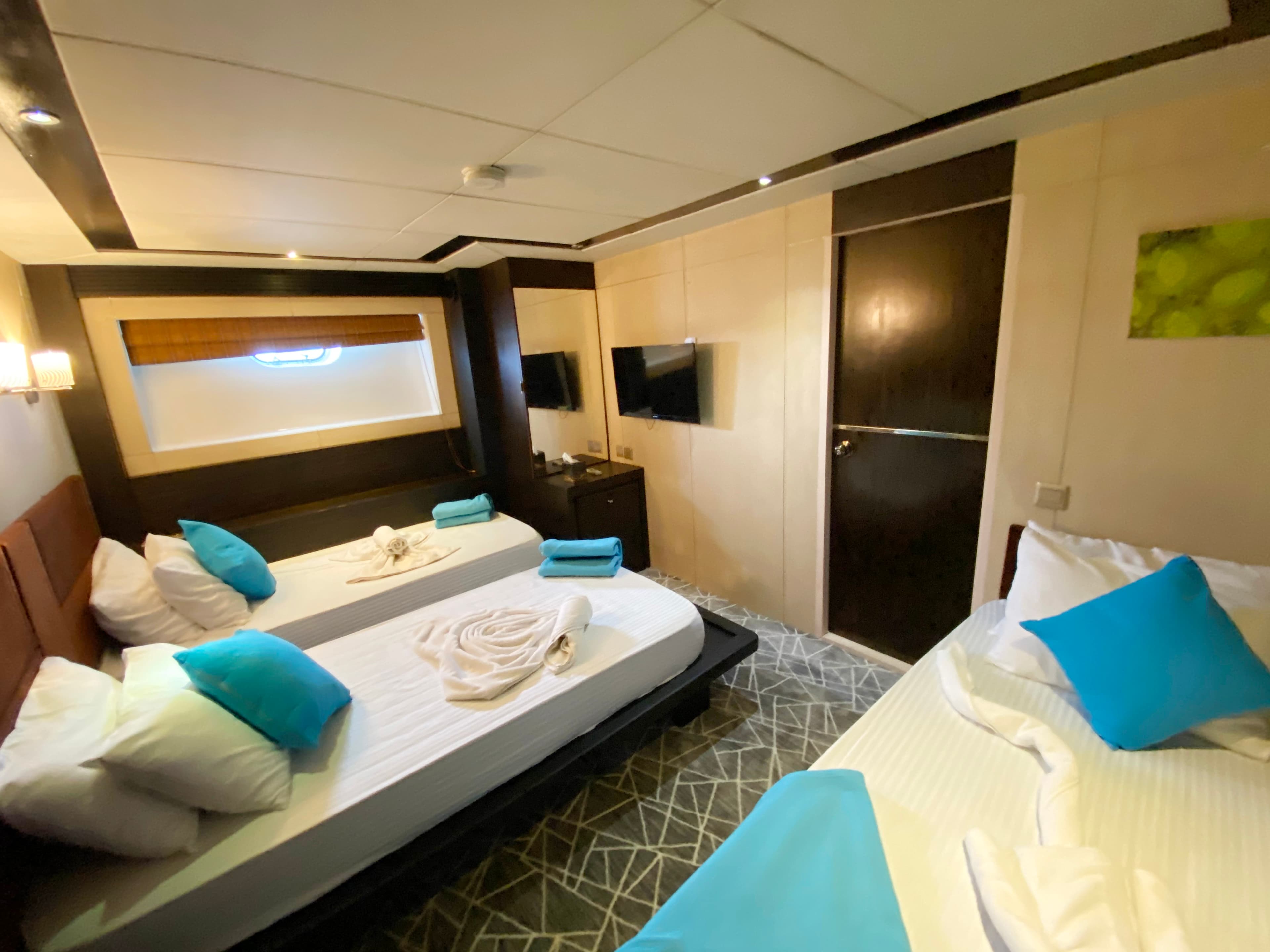 Motoryacht - photo 9