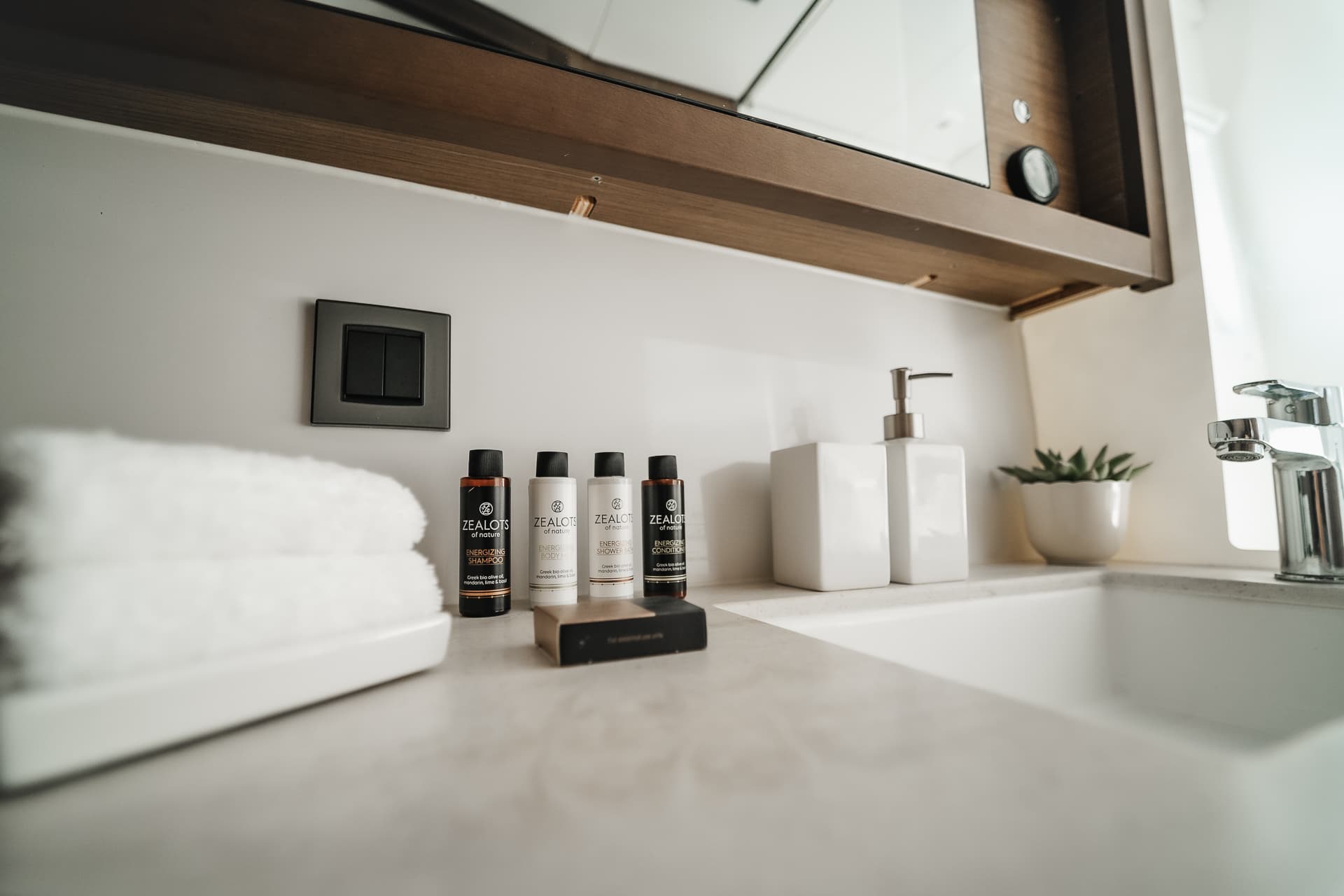 Lagoon 46  - photo 27