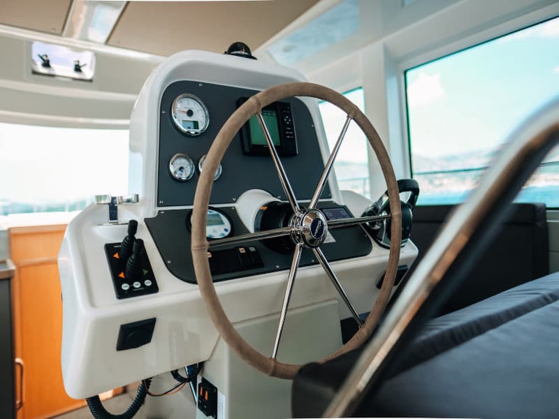 Bavaria E40 Fly - photo 6