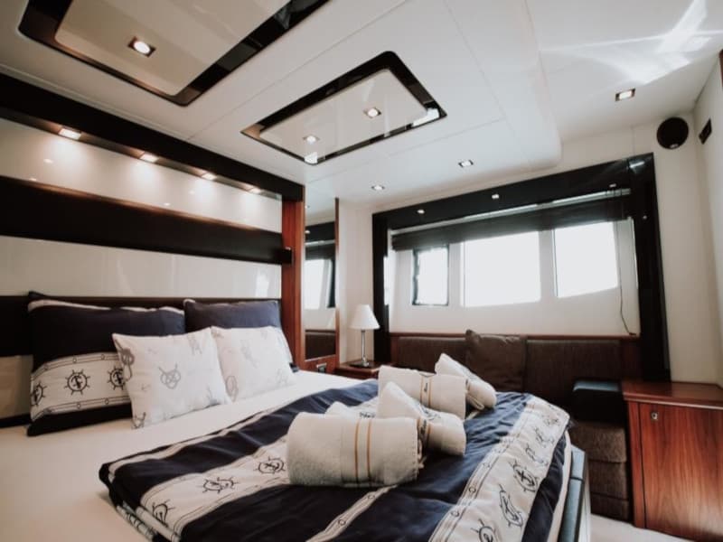 Sunseeker 64 - photo 34