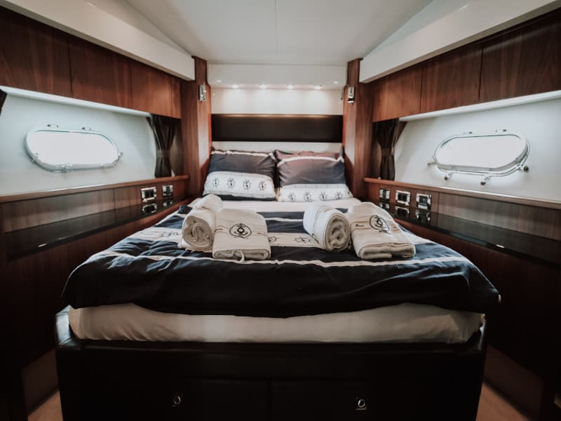 Sunseeker 64 - photo 26