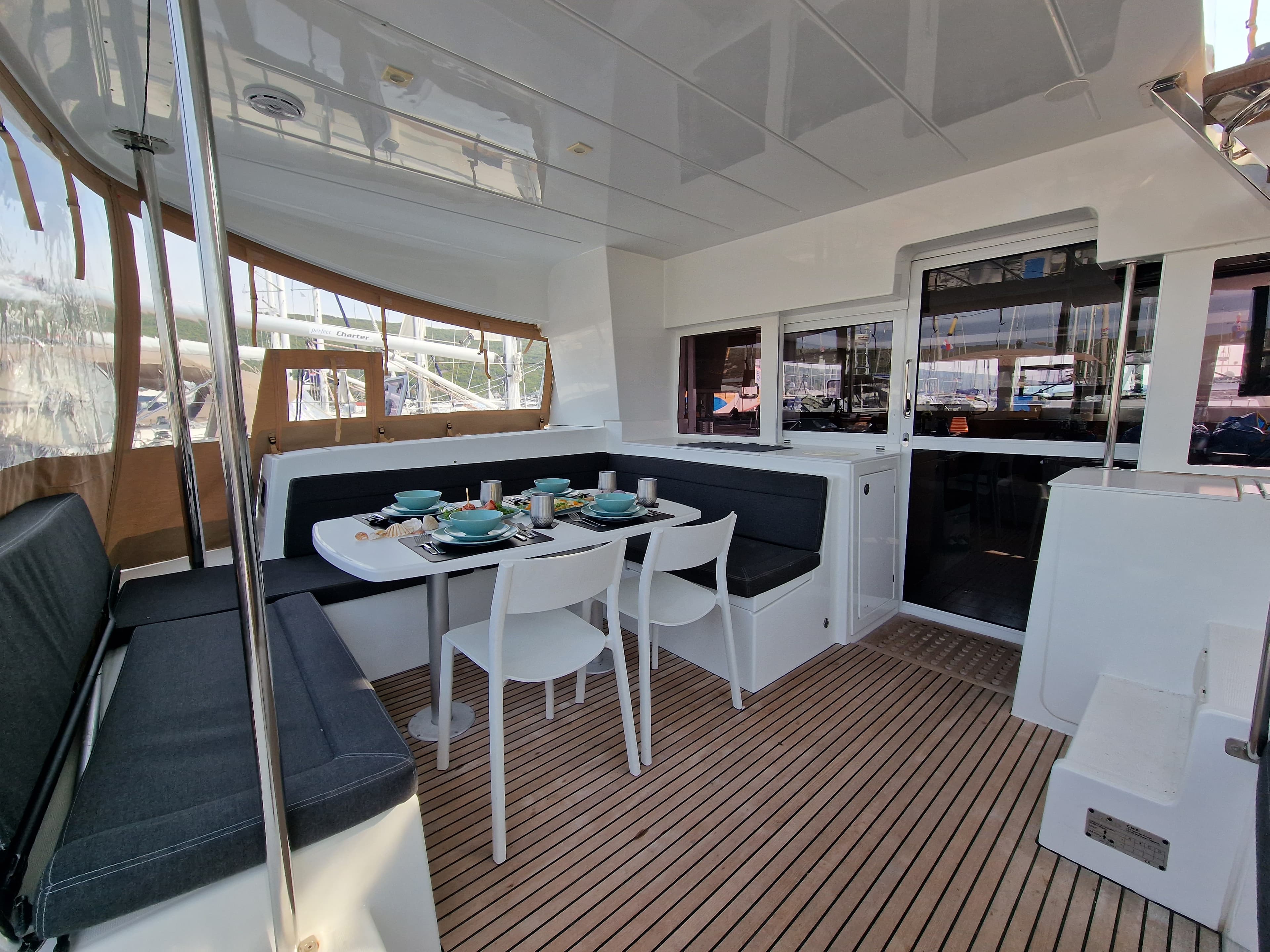 Lagoon 450 Sport - photo 4