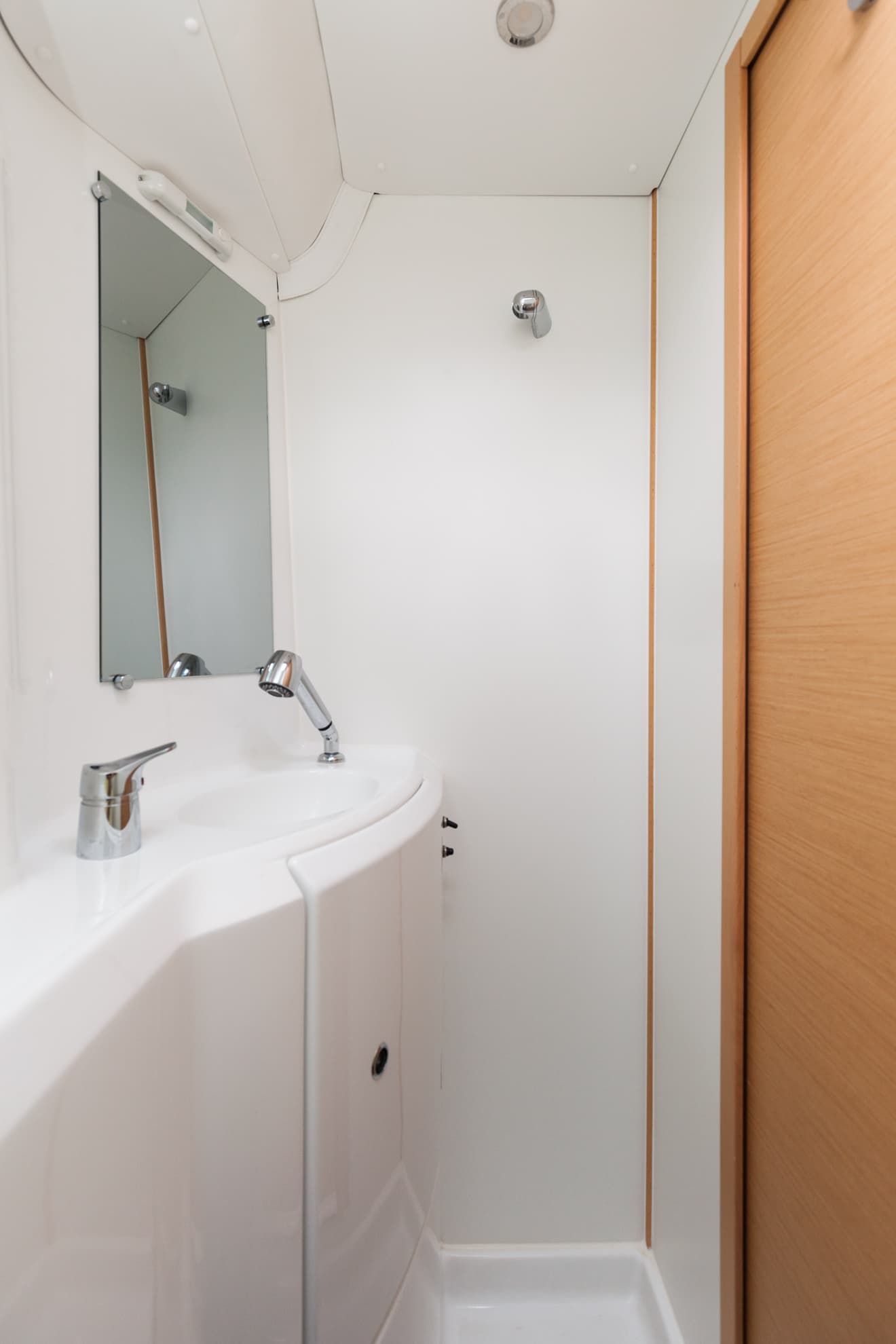 Lagoon 380 S2 - photo 6