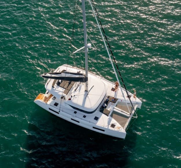 Lagoon 46  - photo 10