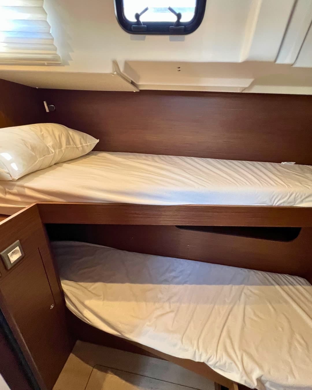 Oceanis 51.1 - photo 11