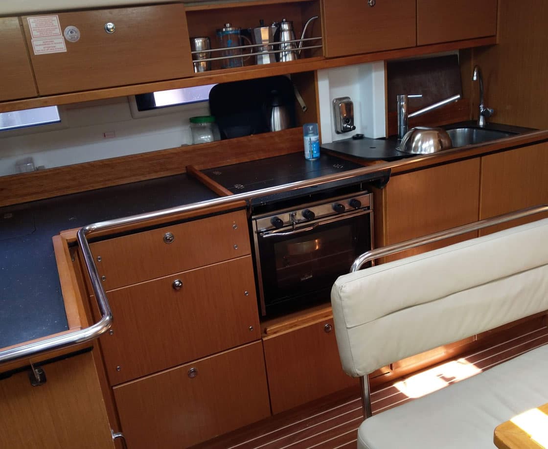 Bavaria 45 Cruiser - photo 8