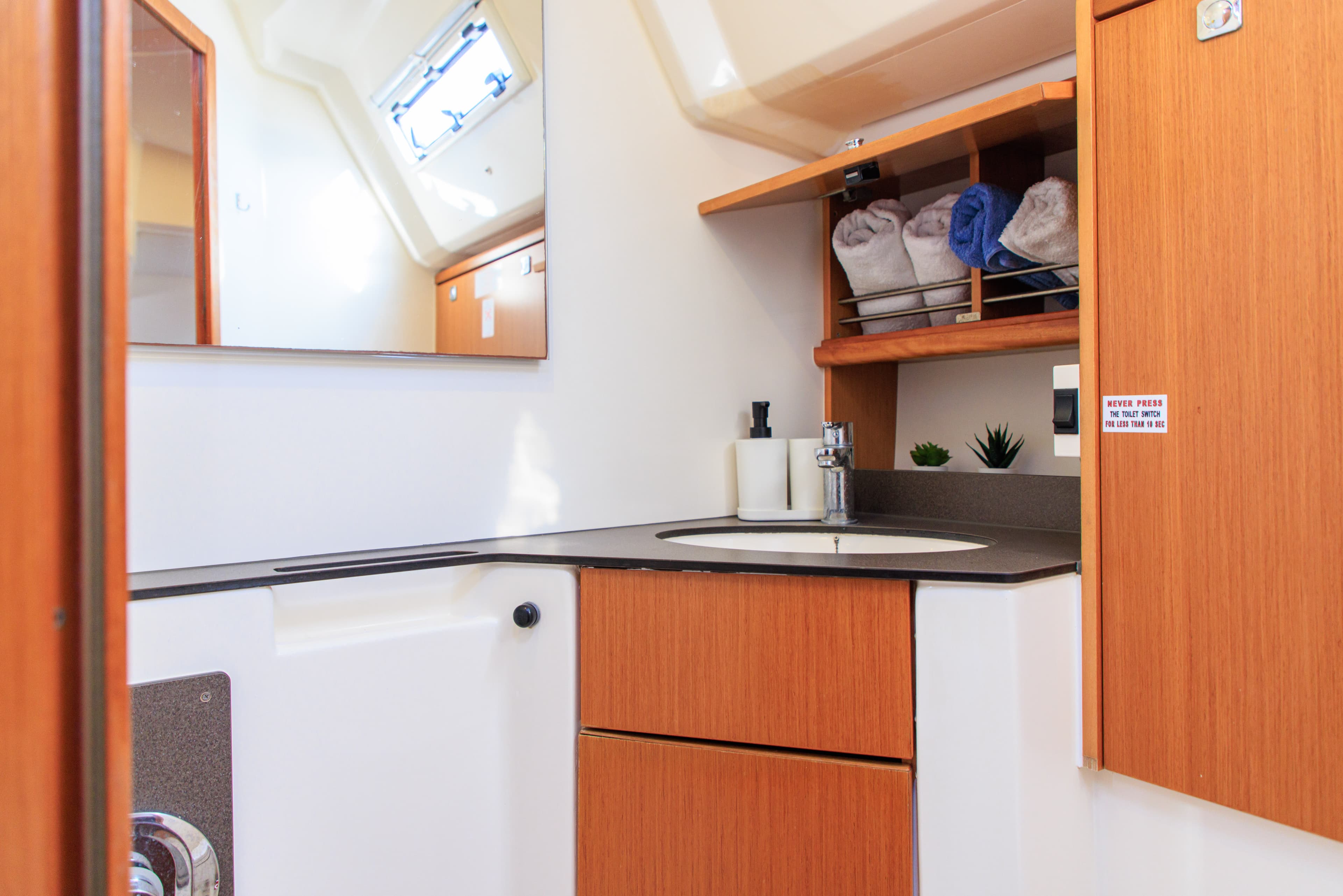 Bavaria Cruiser 46 - photo 23