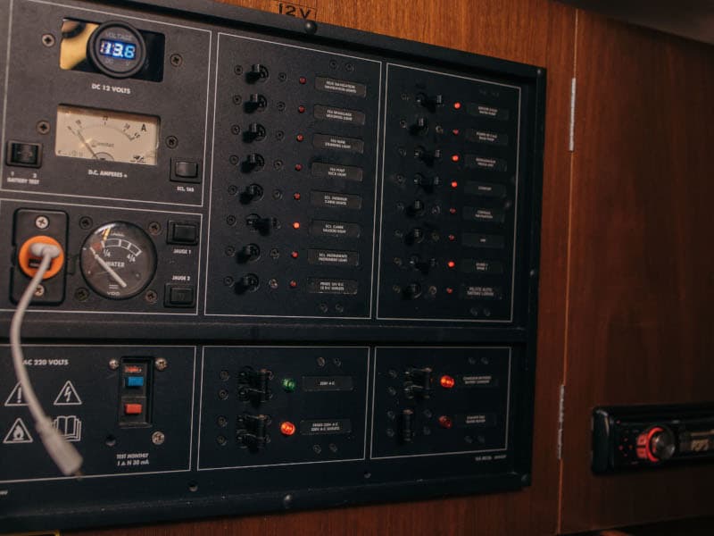 Oceanis 411 - photo 6