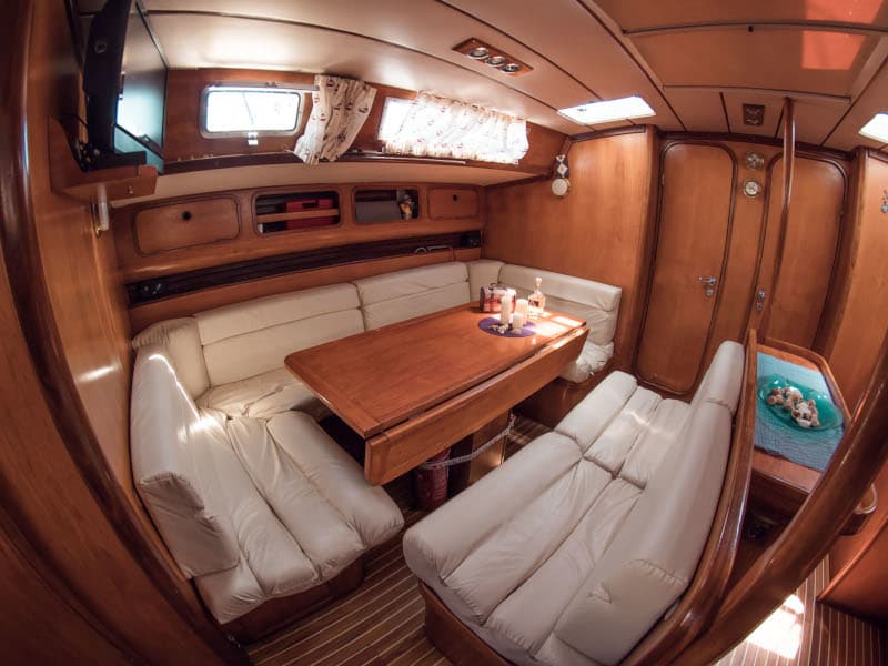 Beneteau 50 - photo 19