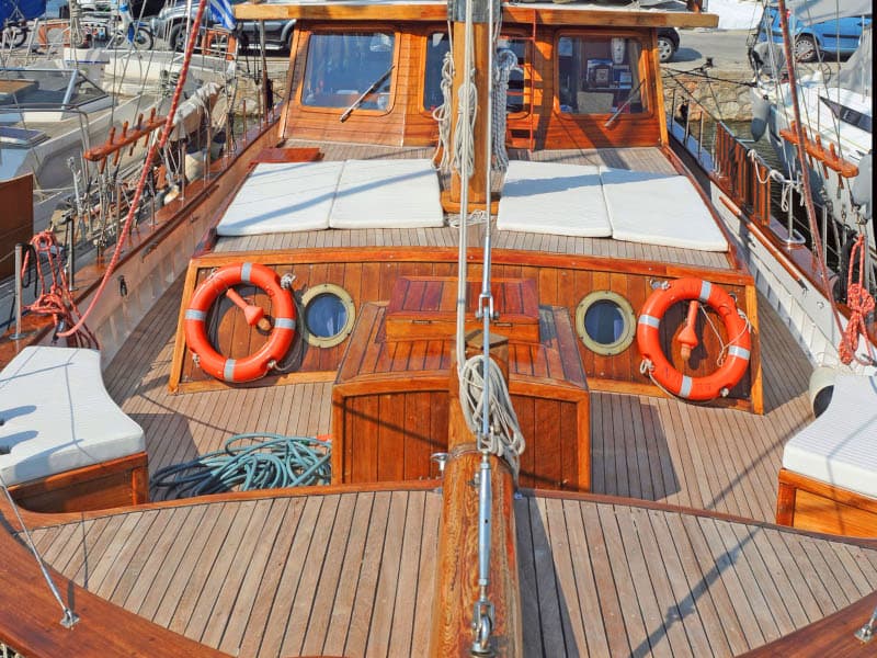 Motor sailer - photo 19