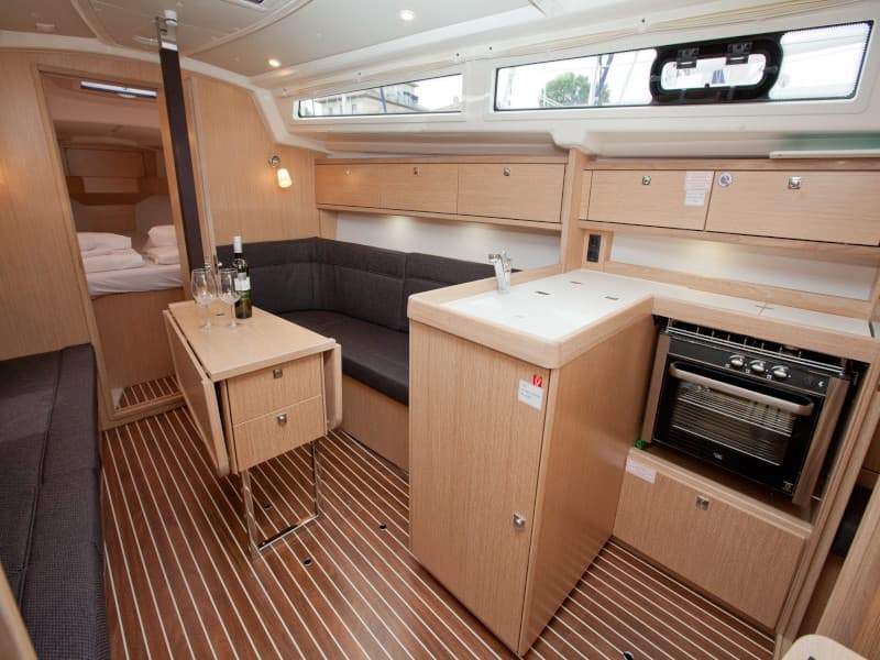 Bavaria Cruiser 34 Style - photo 11