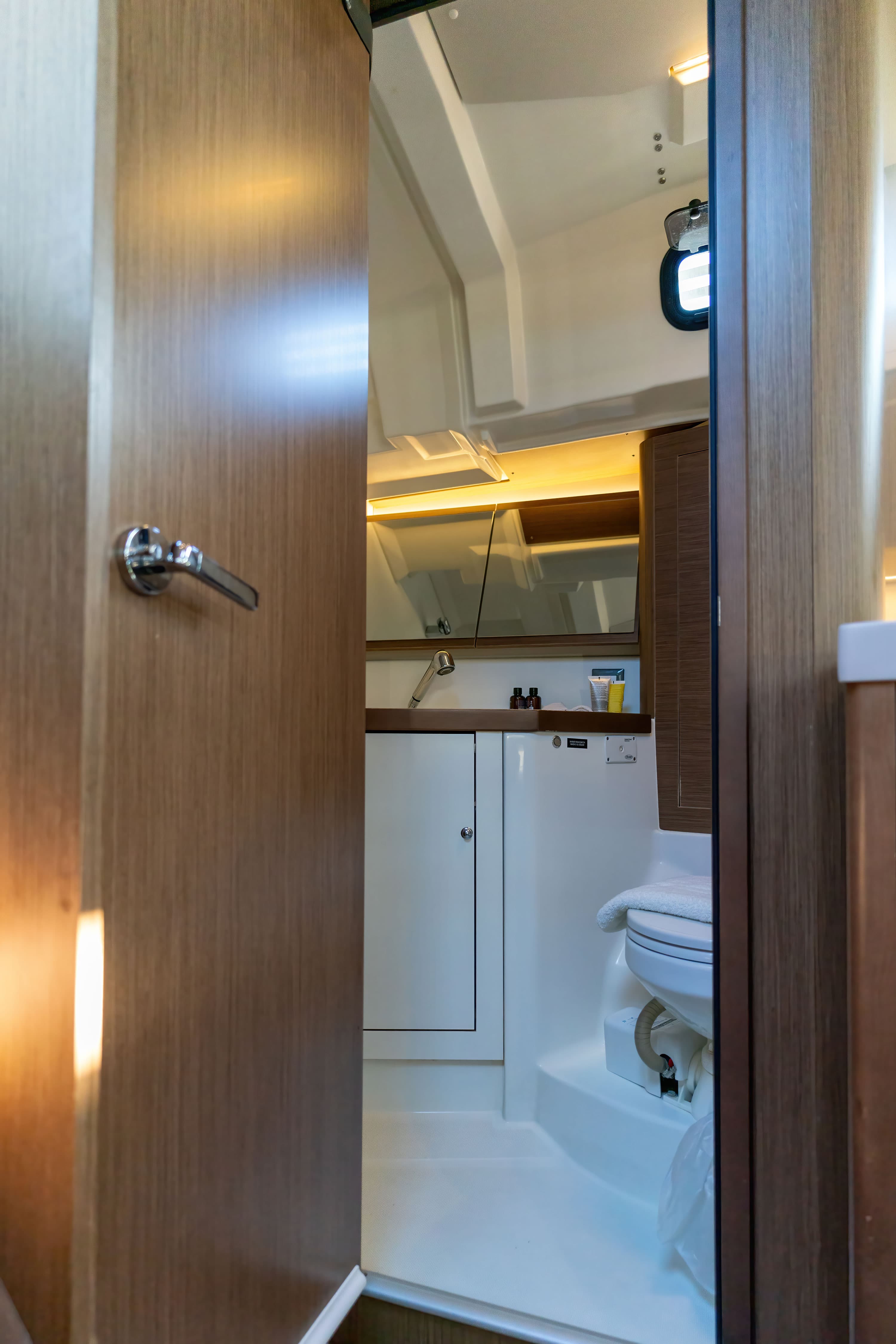 Oceanis 46.1 - photo 12