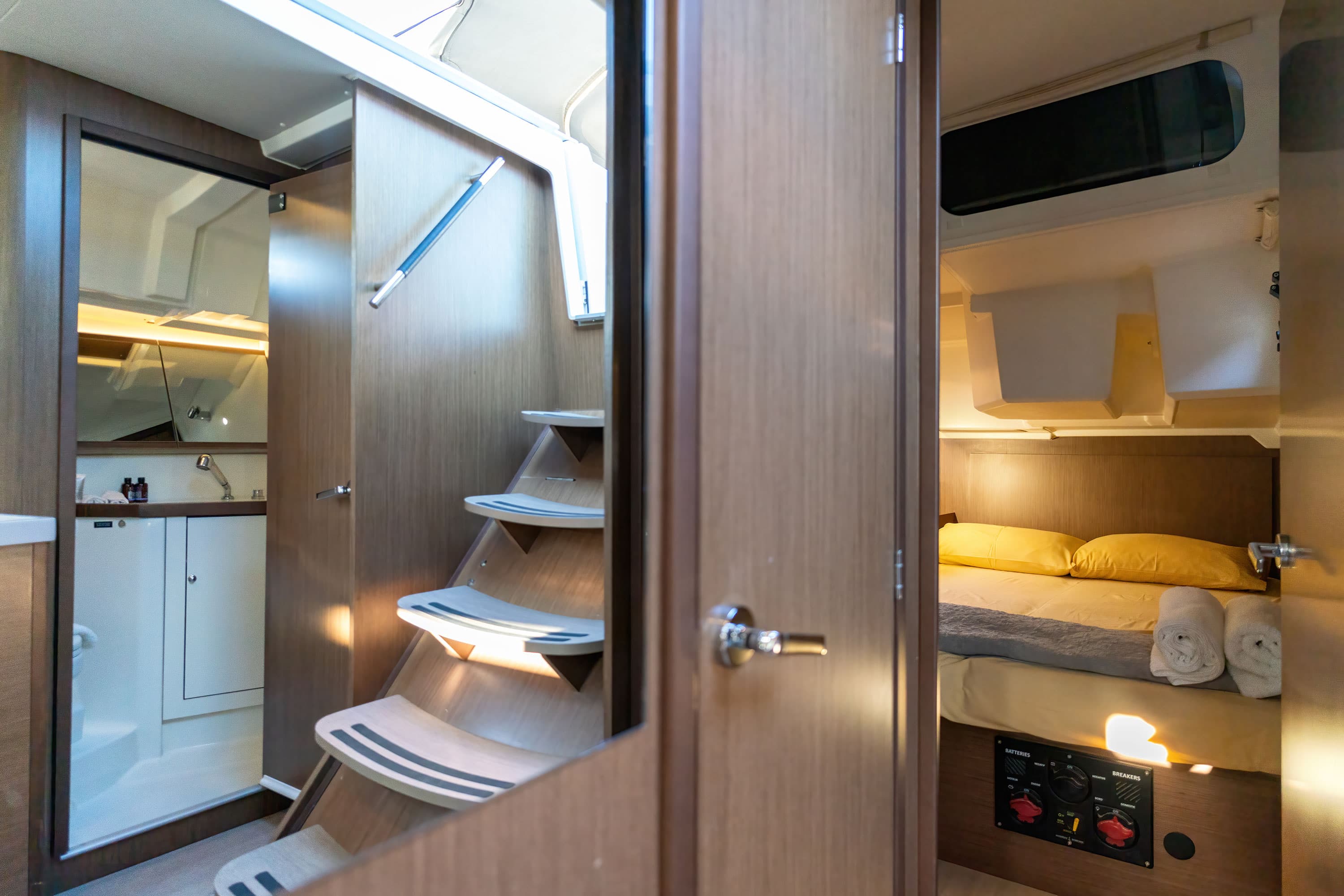 Oceanis 46.1 - photo 7