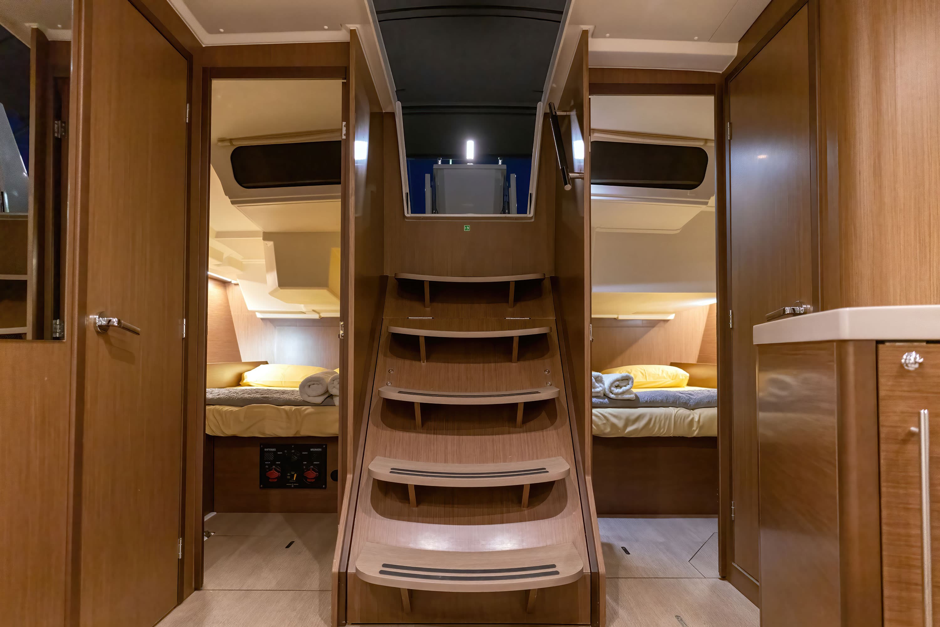 Oceanis 46.1 - photo 11