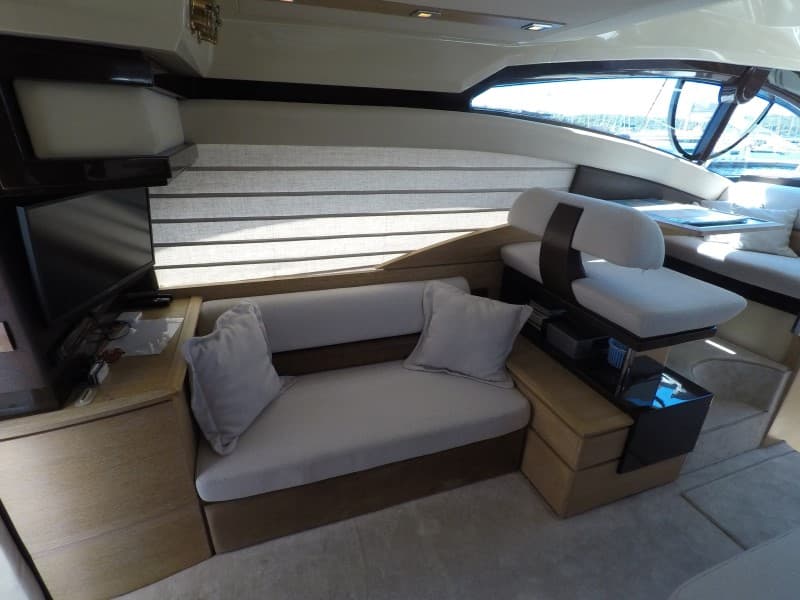 Azimut 47 - photo 21