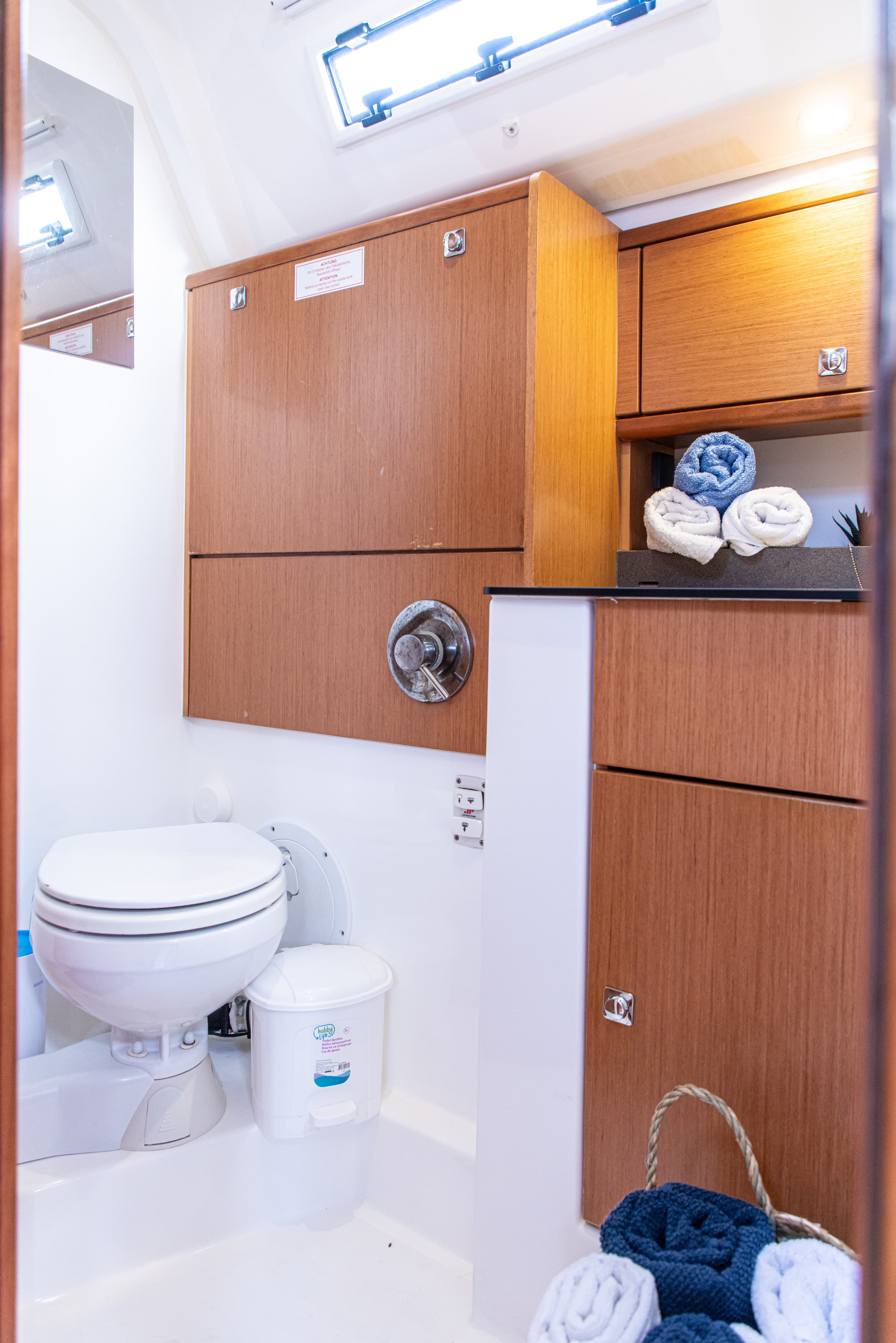 Bavaria Cruiser 51 - photo 30