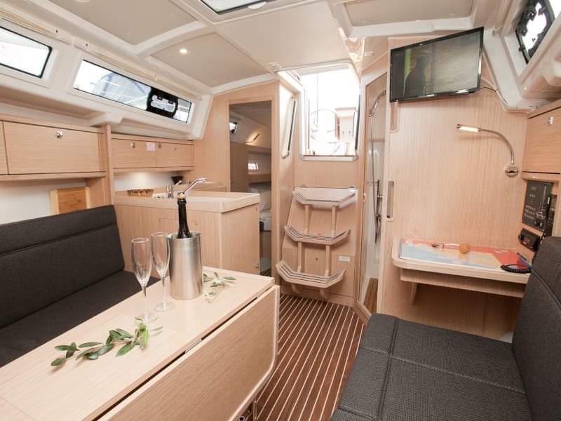 Bavaria Cruiser 34 Style - photo 7