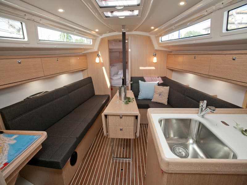 Bavaria Cruiser 34 Style - photo 14