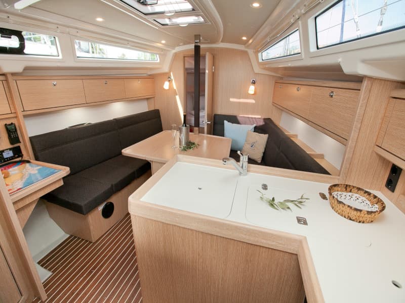 Bavaria Cruiser 34 Style - photo 24
