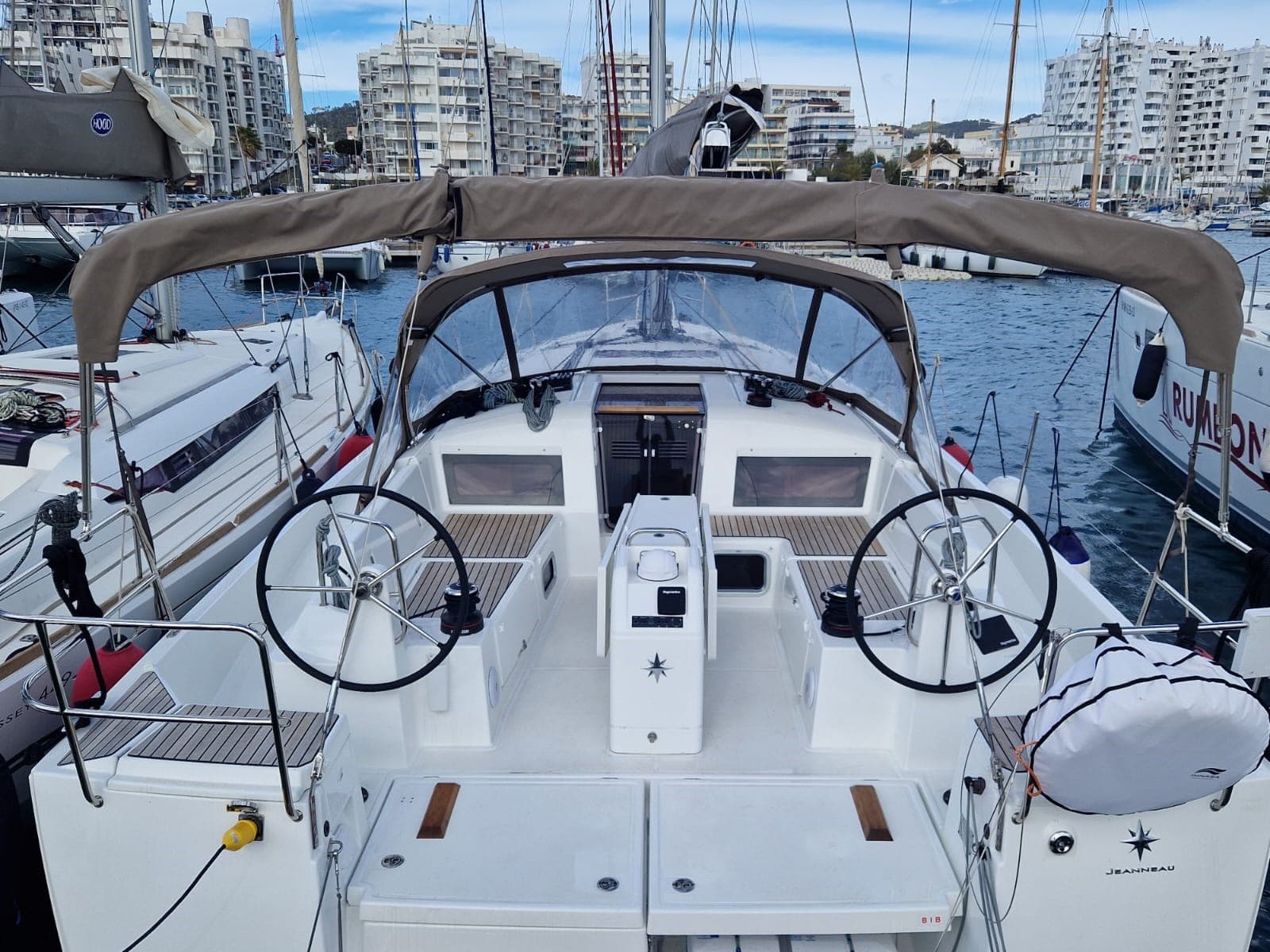 Sun Odyssey 440 - photo