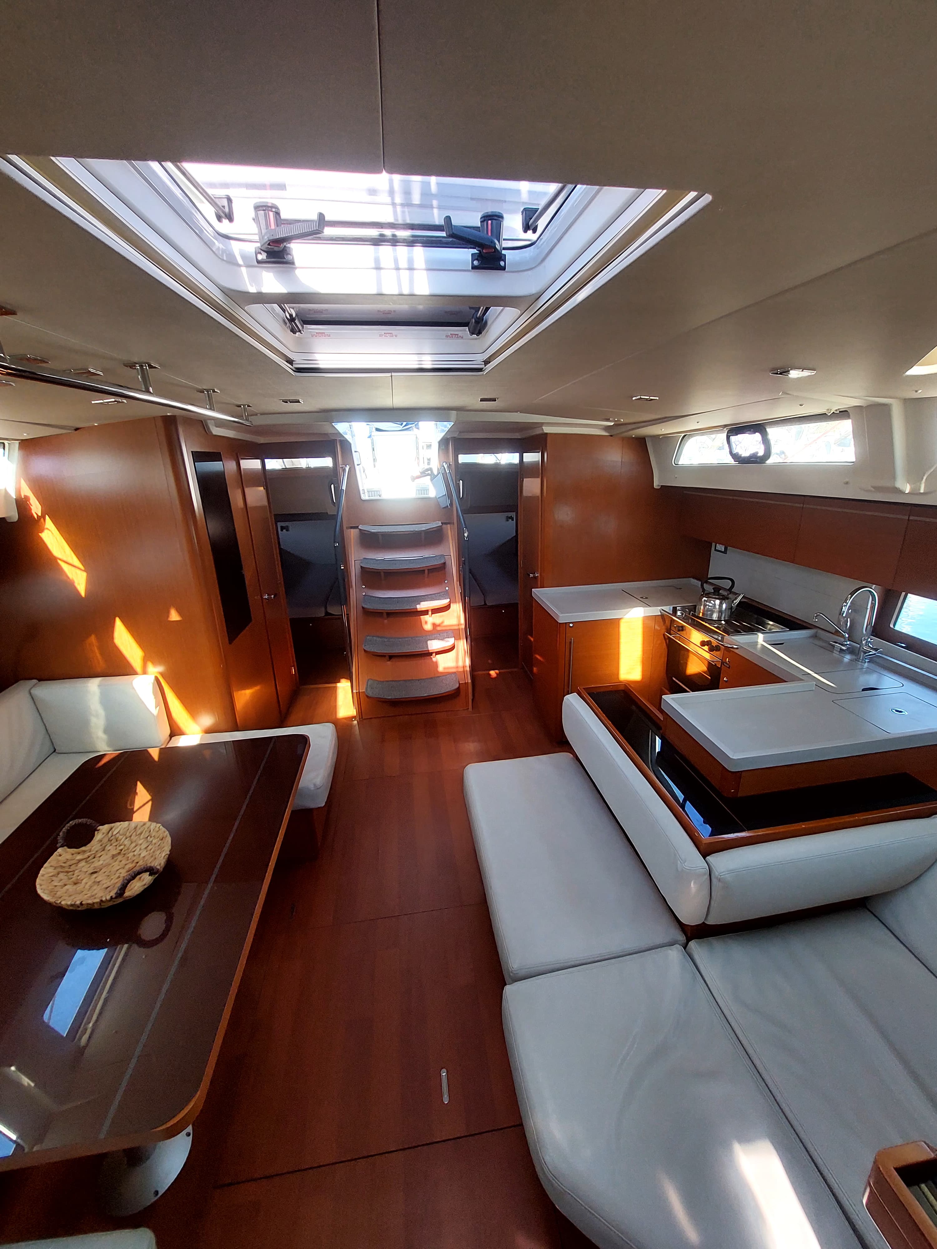 Oceanis 51.1 - photo 9