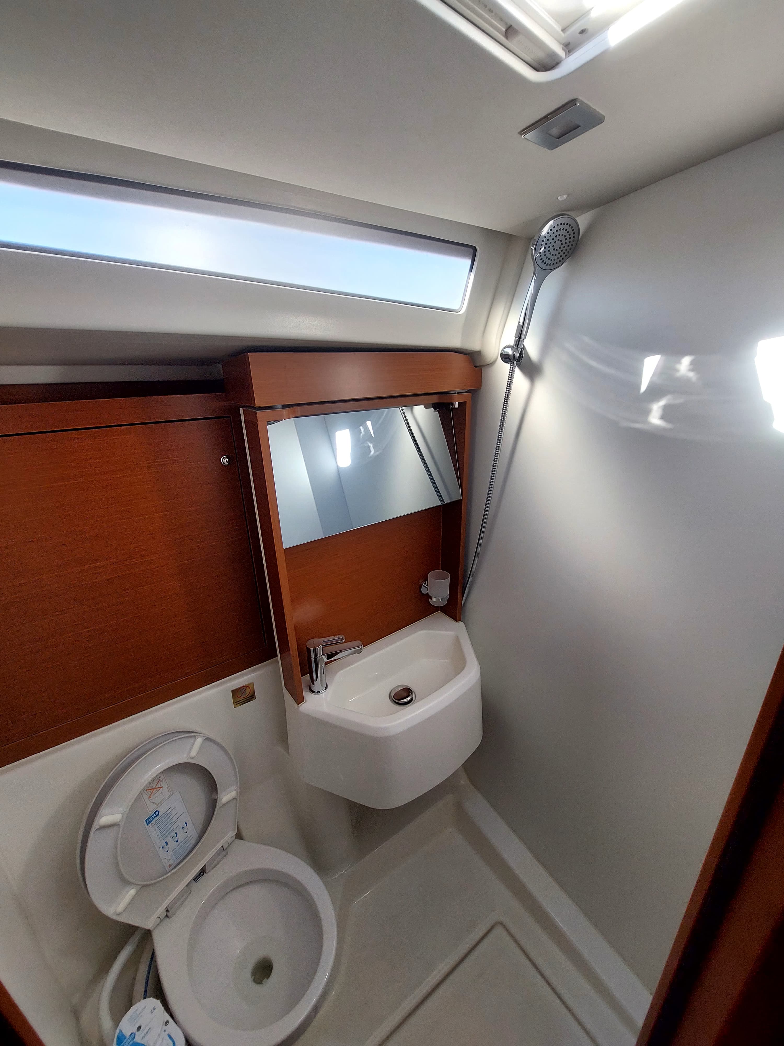 Oceanis 51.1 - photo 8