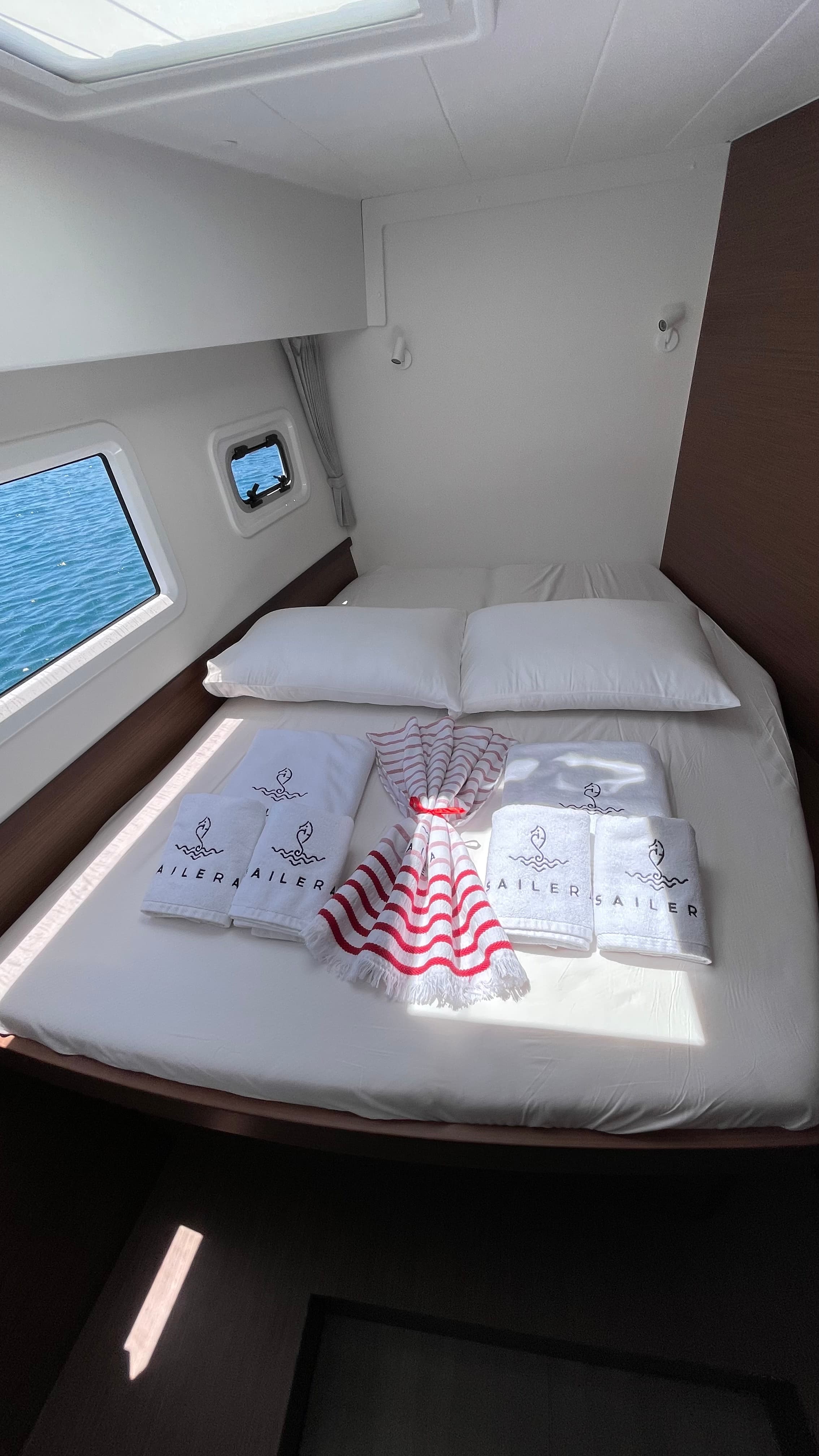 Lagoon 42 - photo 11