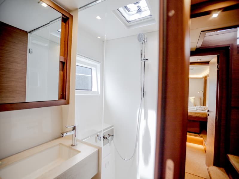 Lagoon 46  - photo 41