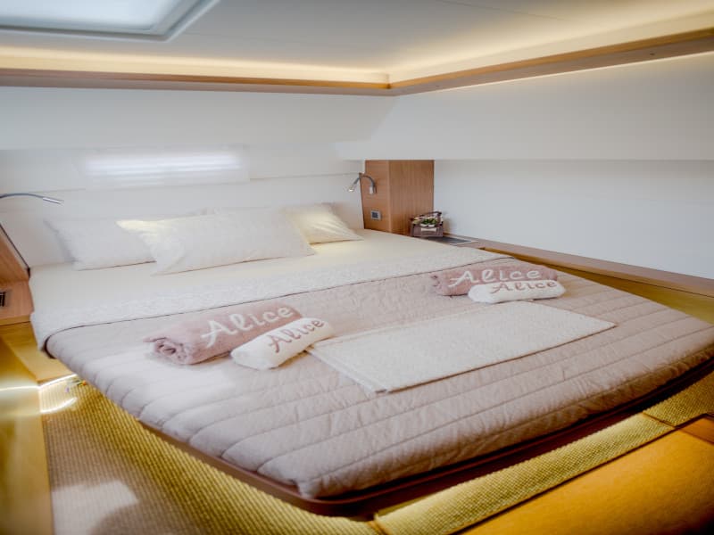 Lagoon 46  - photo 37