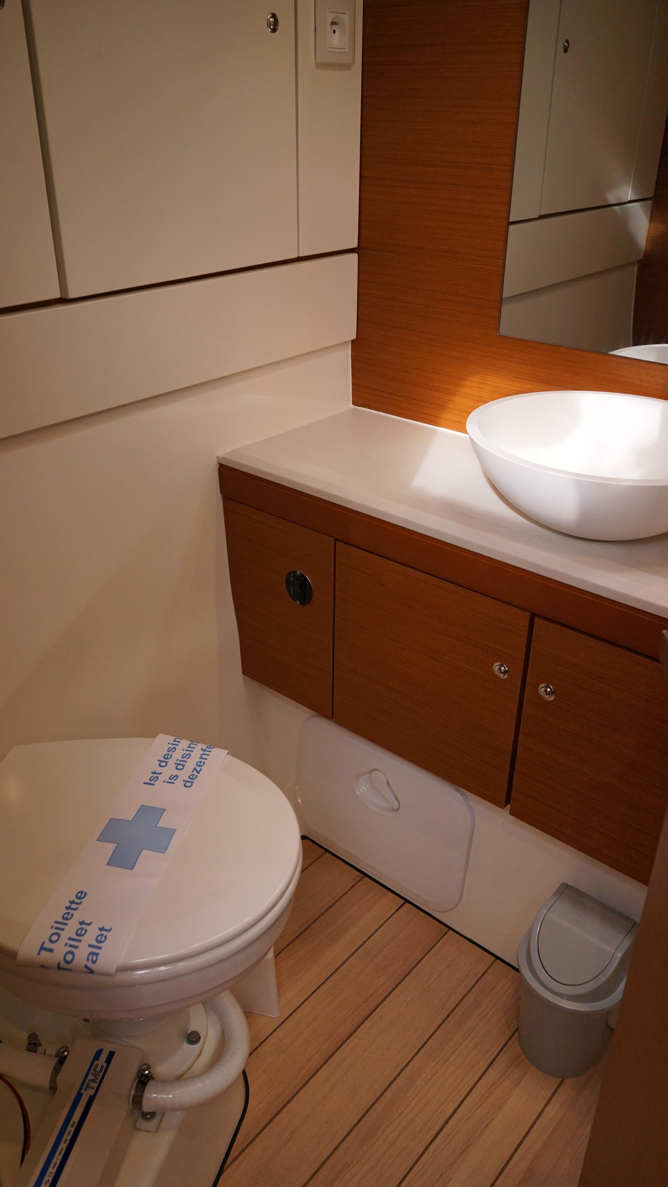 Jeanneau 51 - photo 15