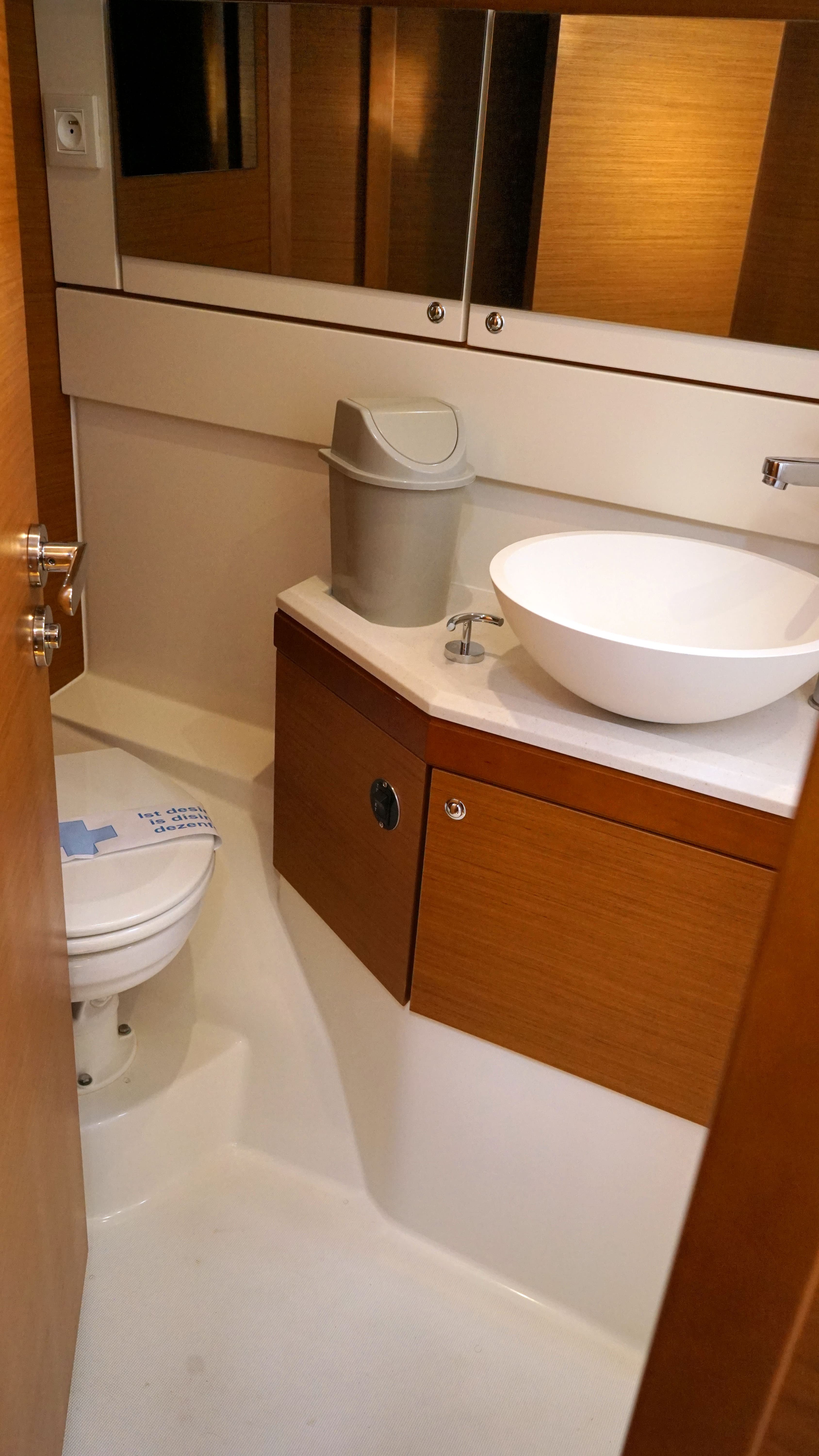 Jeanneau 51 - photo 14