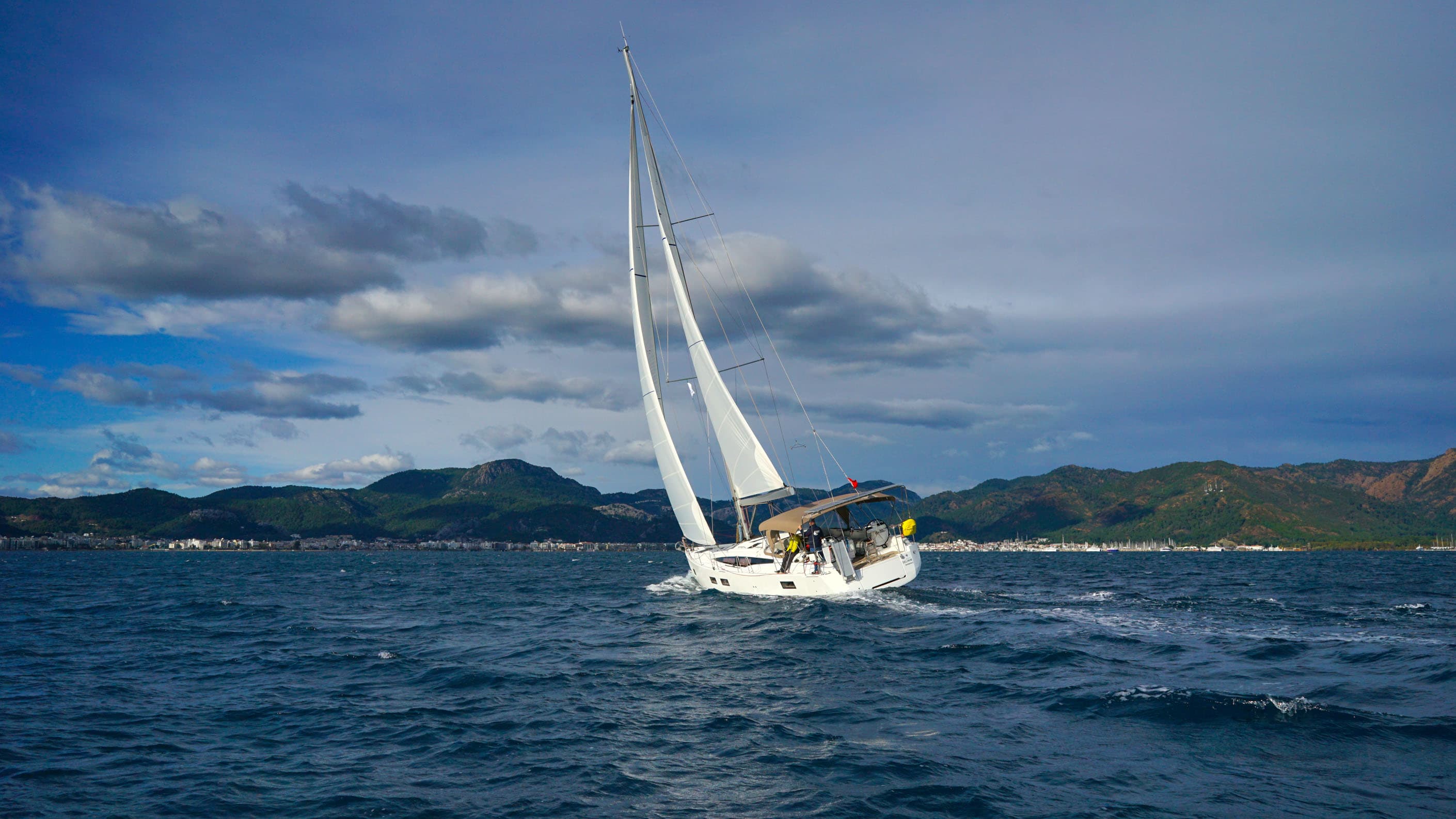 Jeanneau 51 - photo 17