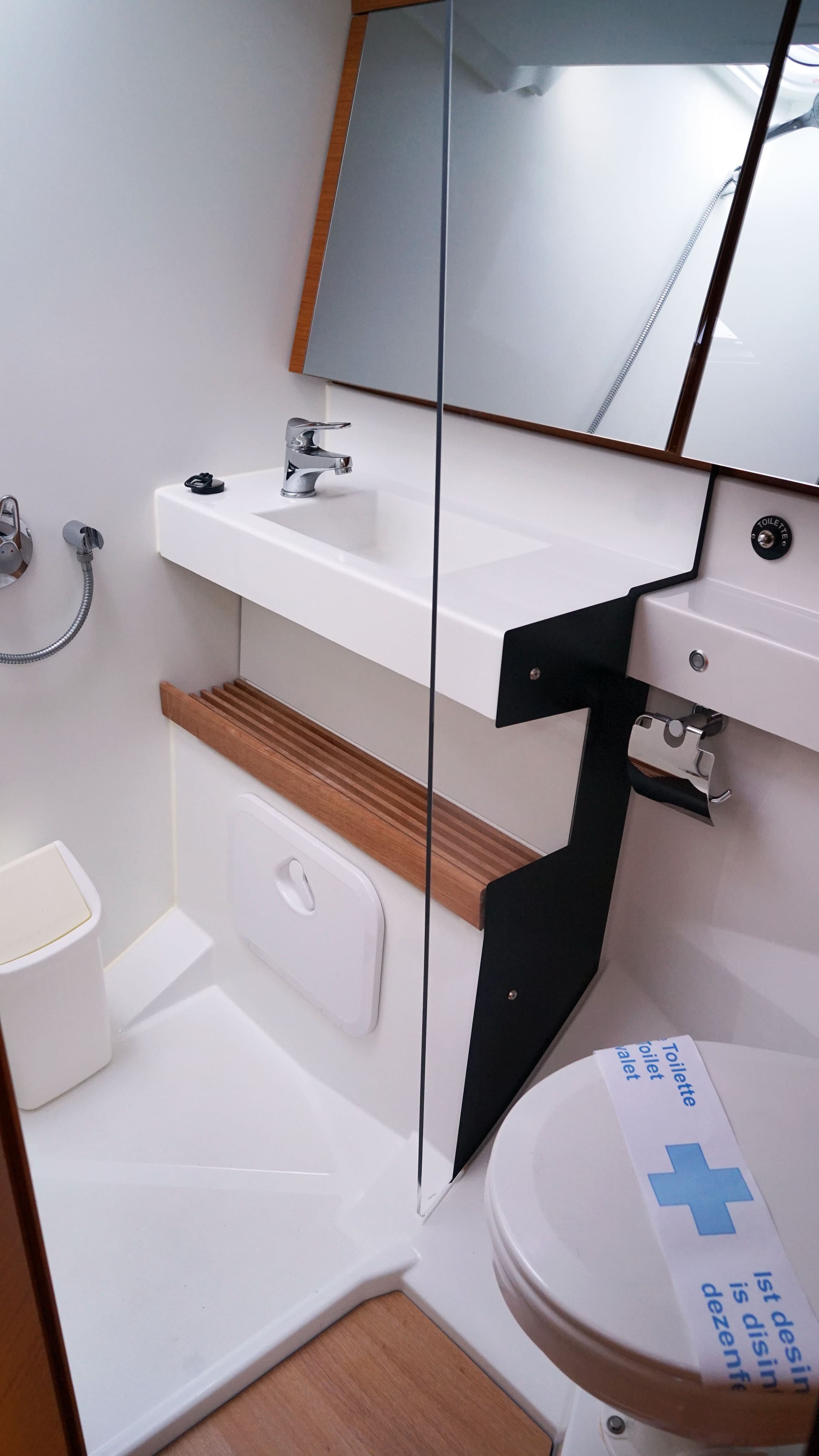 Sun Odyssey 440 - photo 6