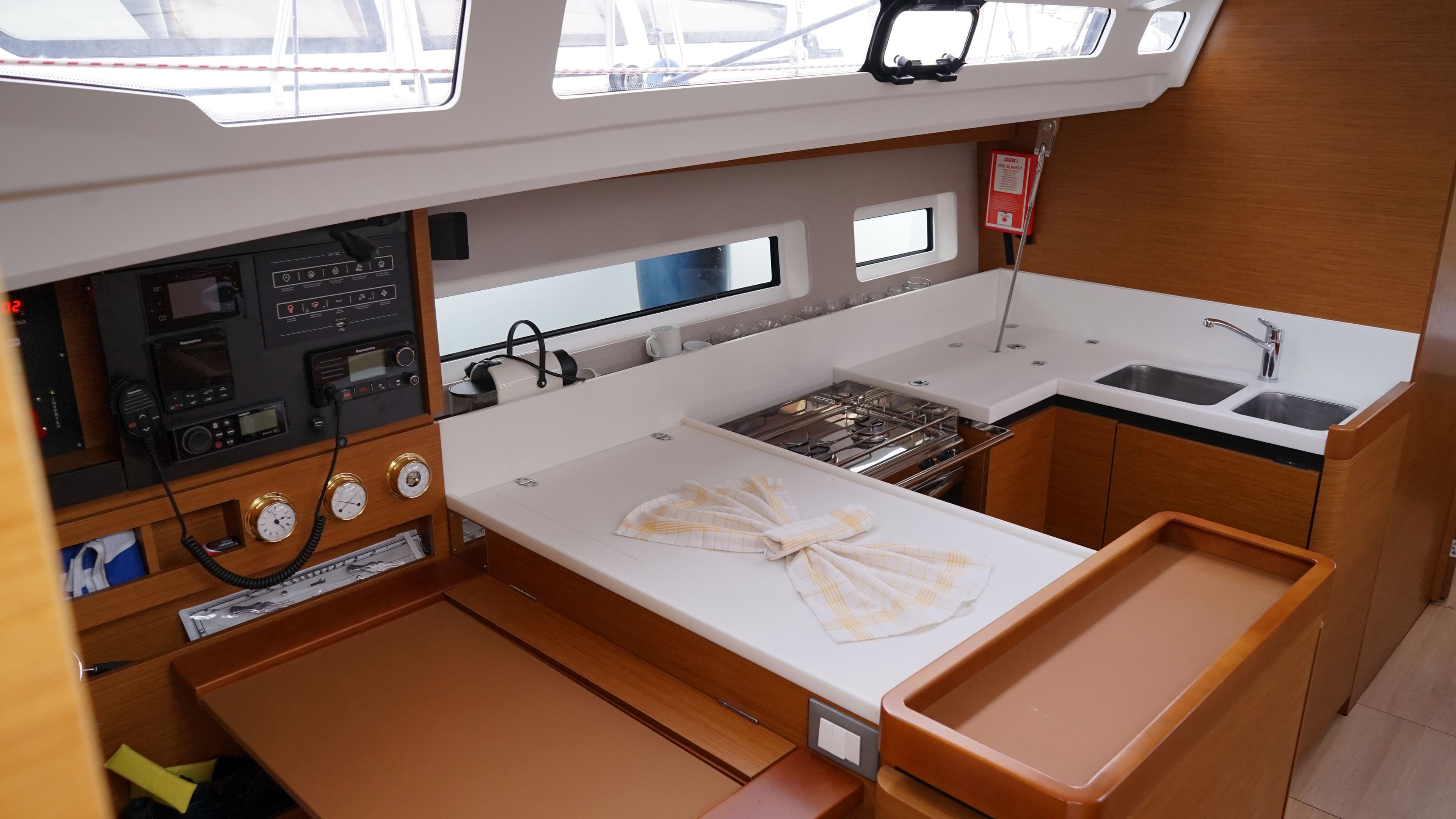 Sun Odyssey 440 - photo 8
