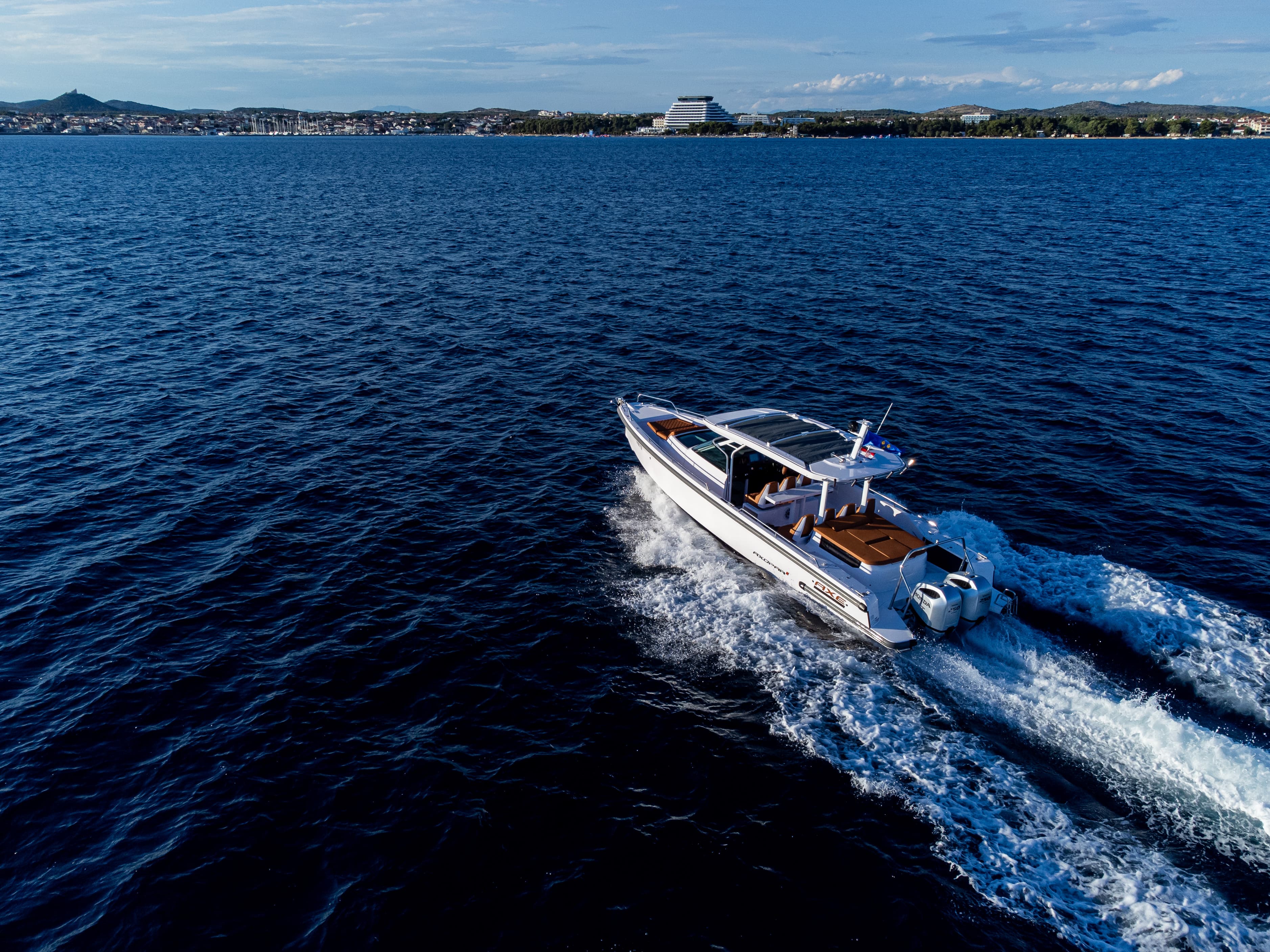 Axopar 37  Sun Top - photo 7