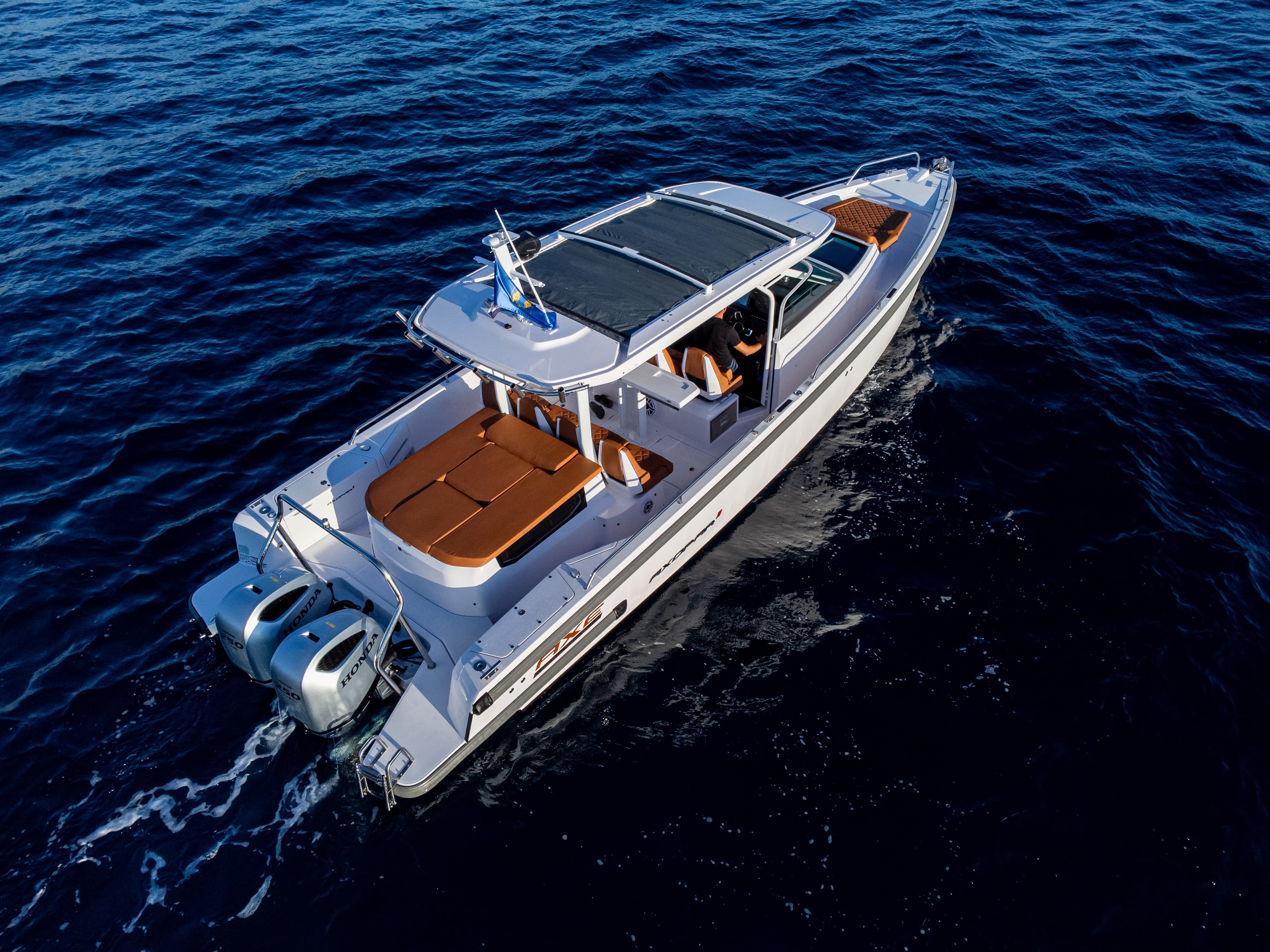 Axopar 37  Sun Top - photo 12