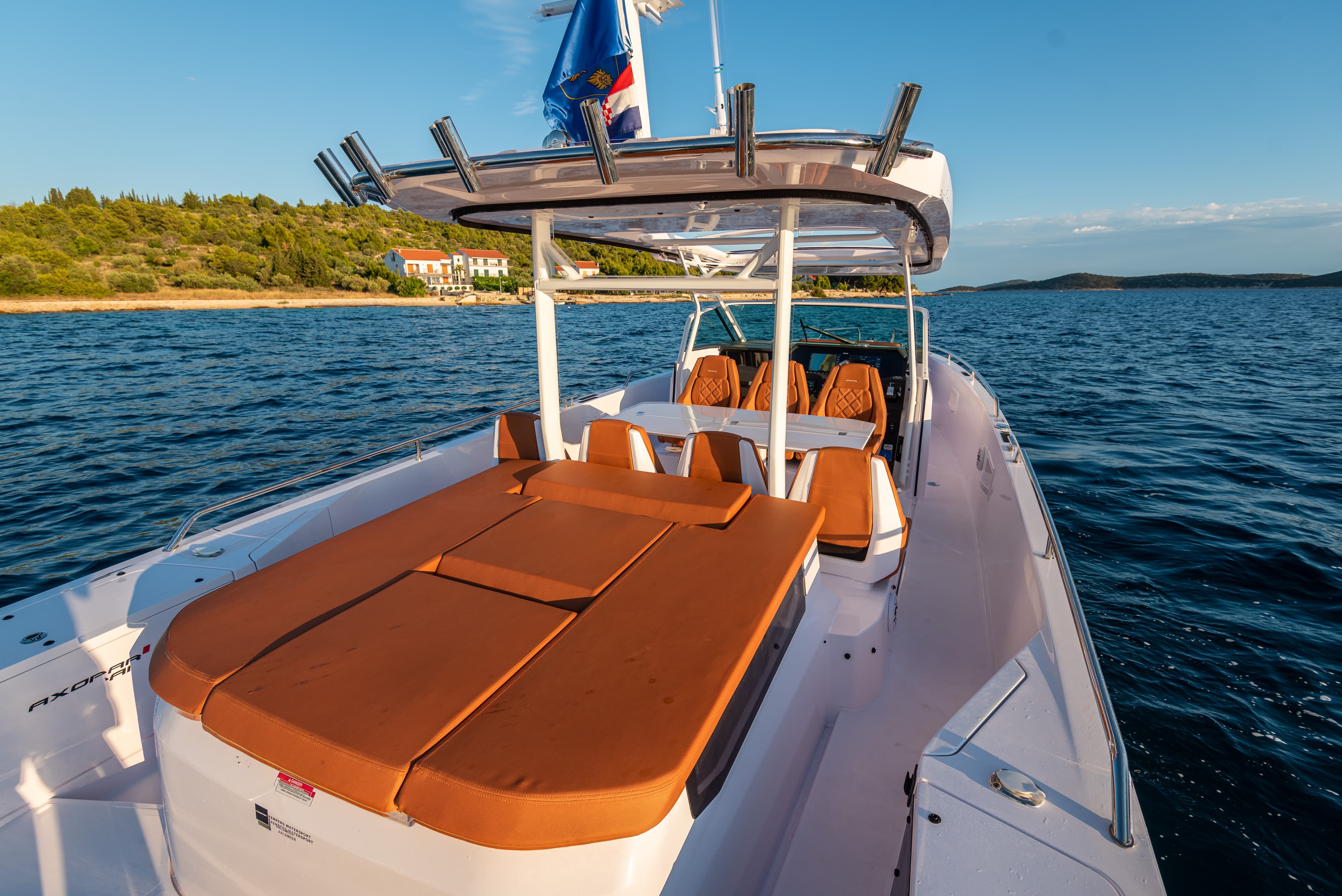 Axopar 37  Sun Top - photo 17