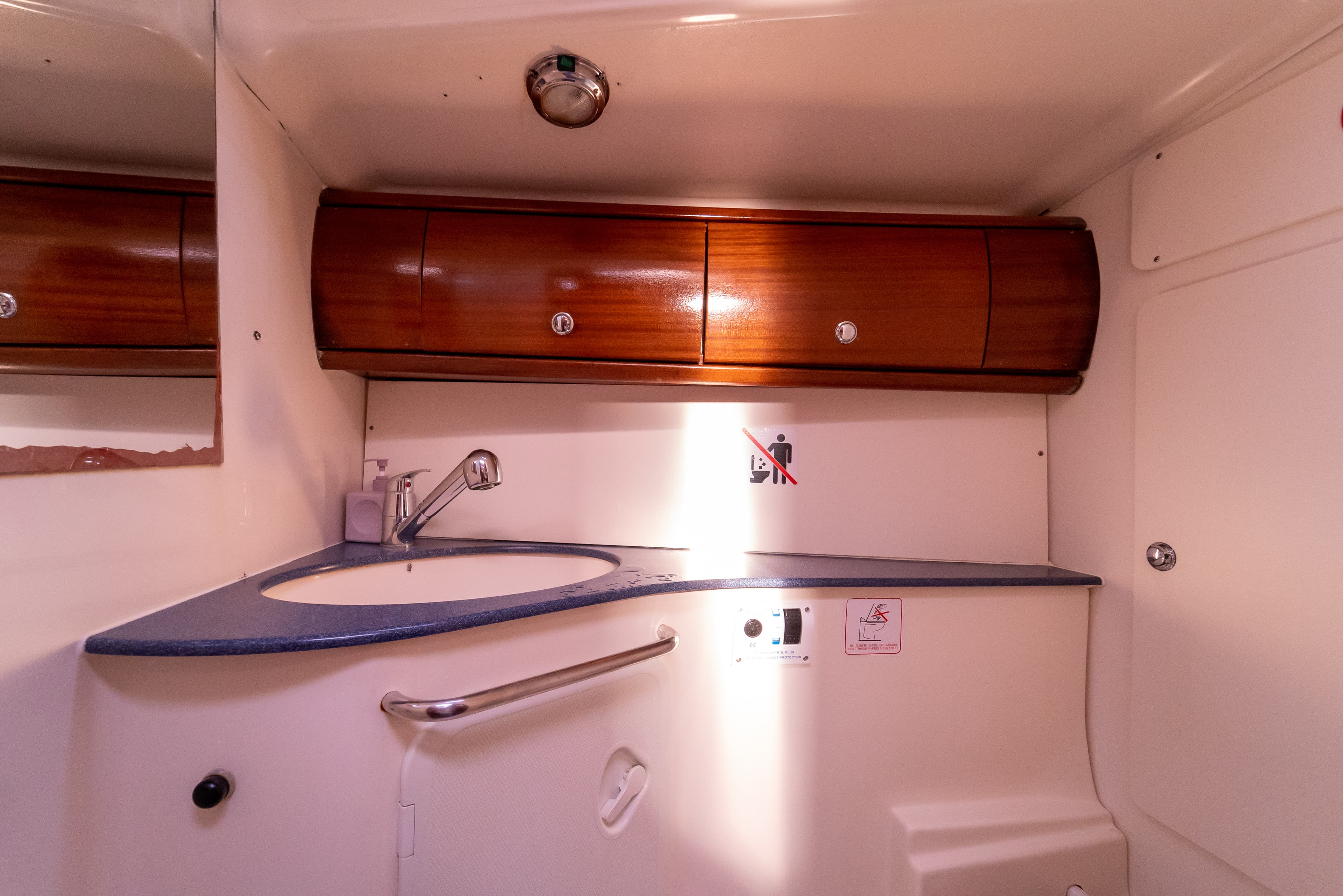 Bavaria 44 - photo 11