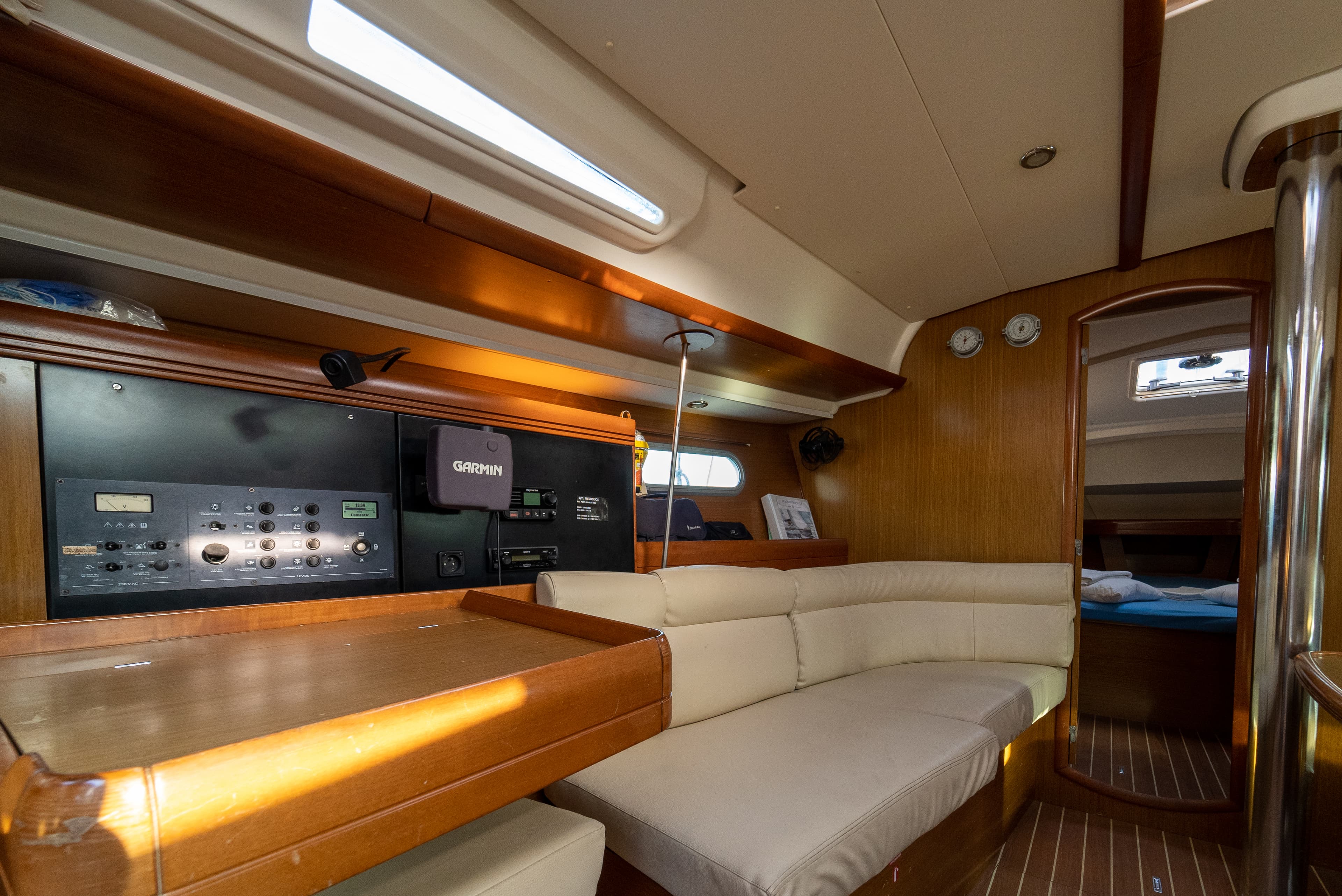 Sun Odyssey 42 i - photo 10