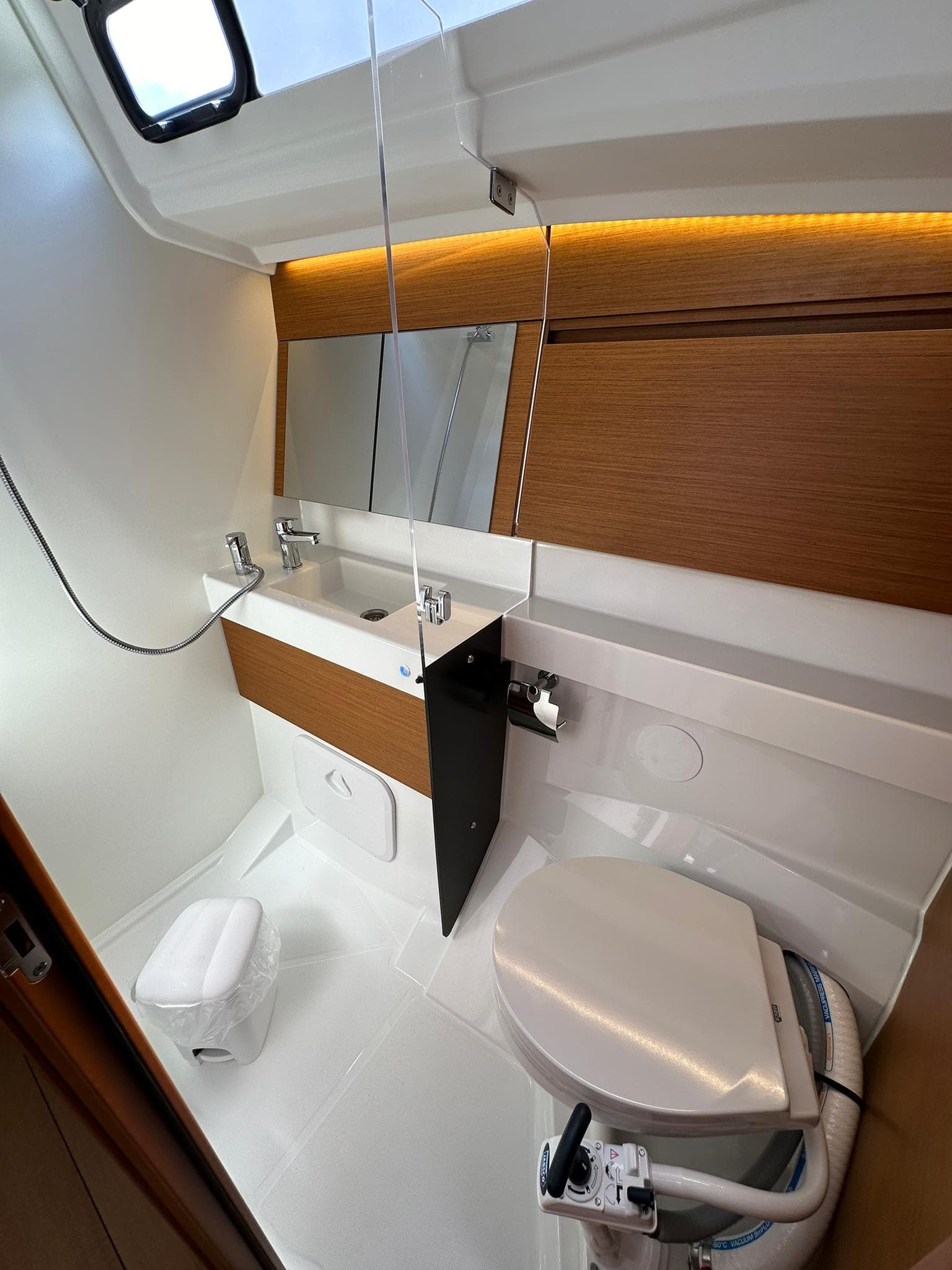 Sun Odyssey 410 - photo 4