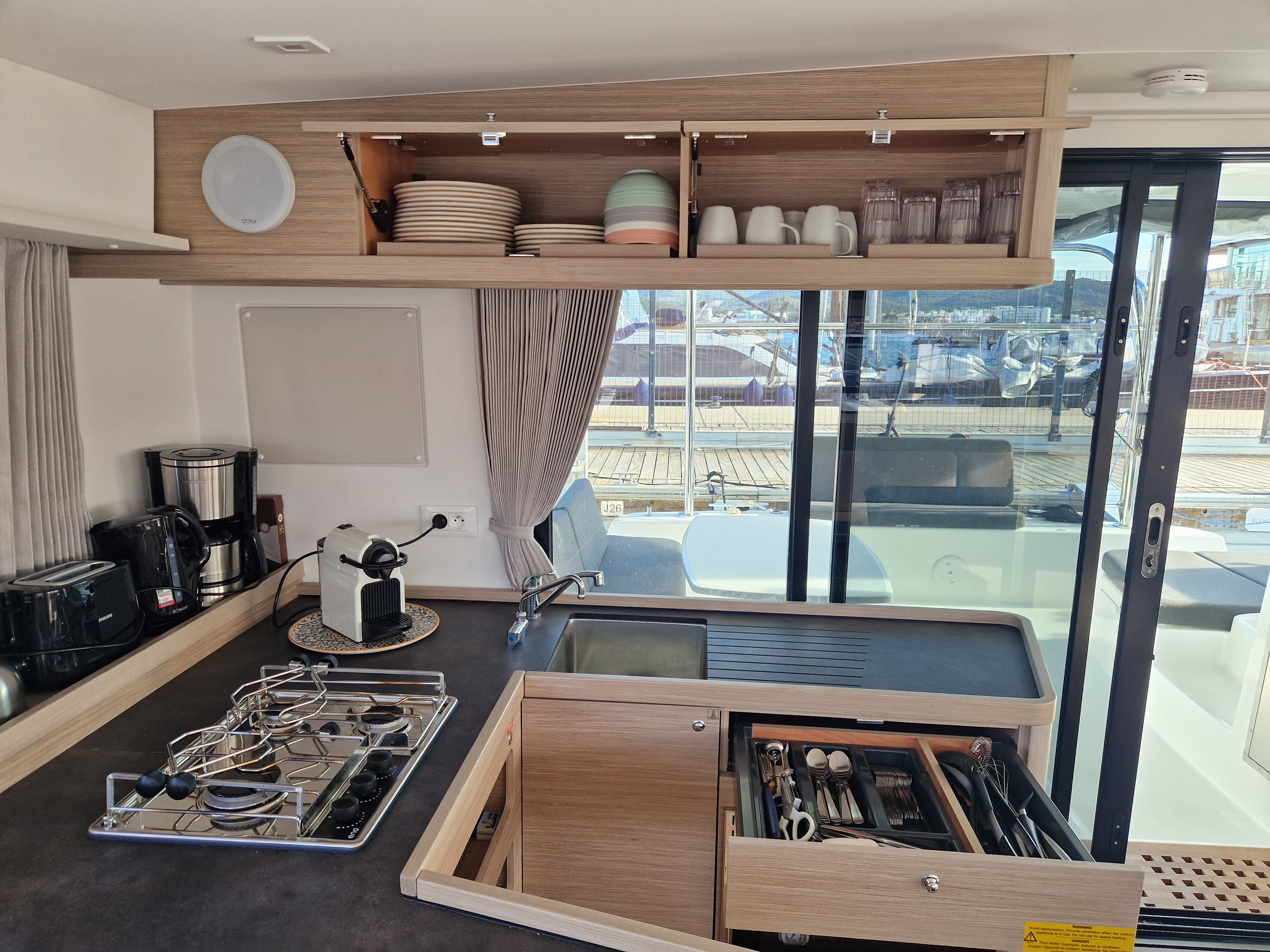 Lagoon 42 - photo 14