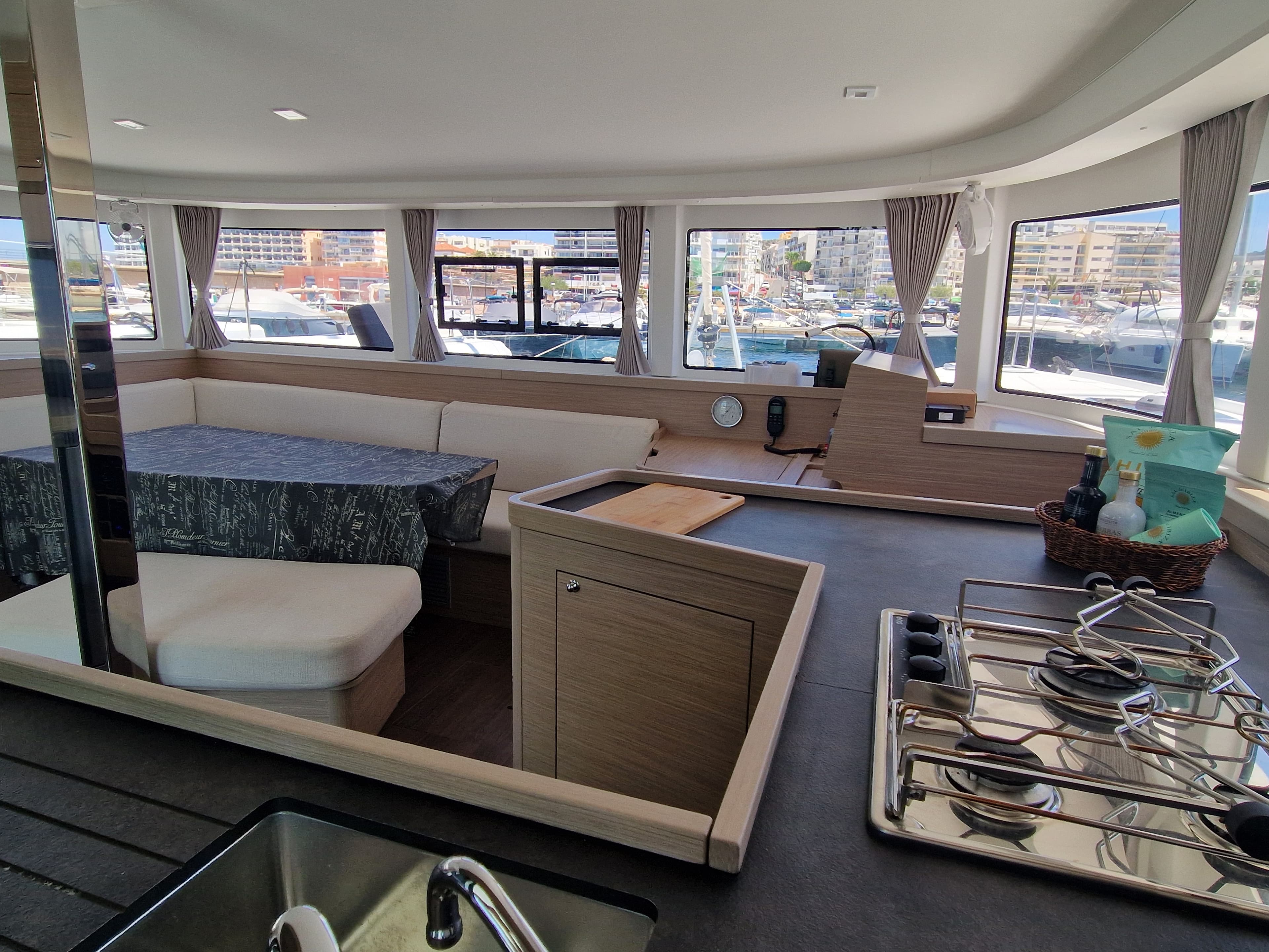 Lagoon 42 - photo 31